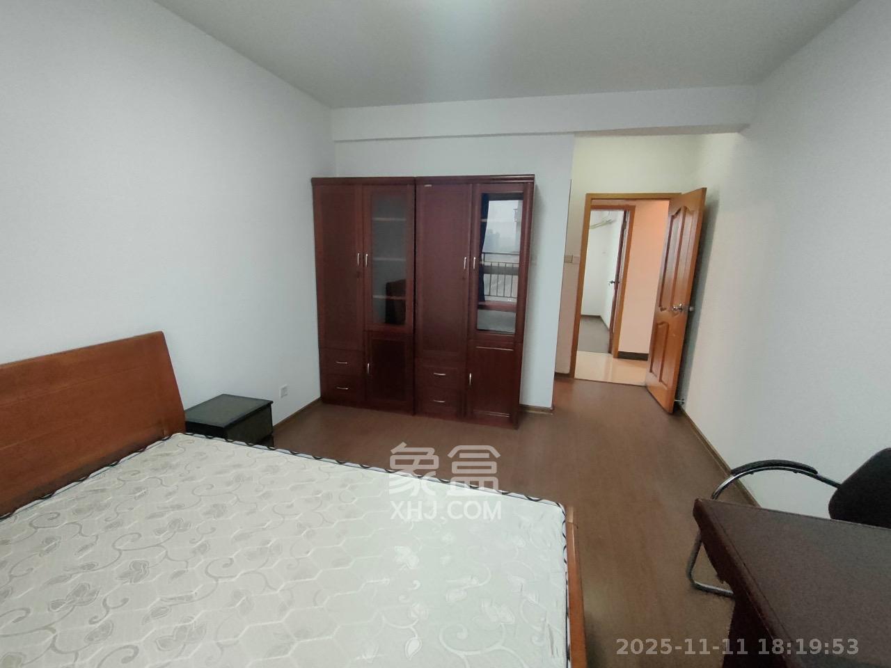 海利科院佳园  3室2厅1卫    2600.0元/月室内图