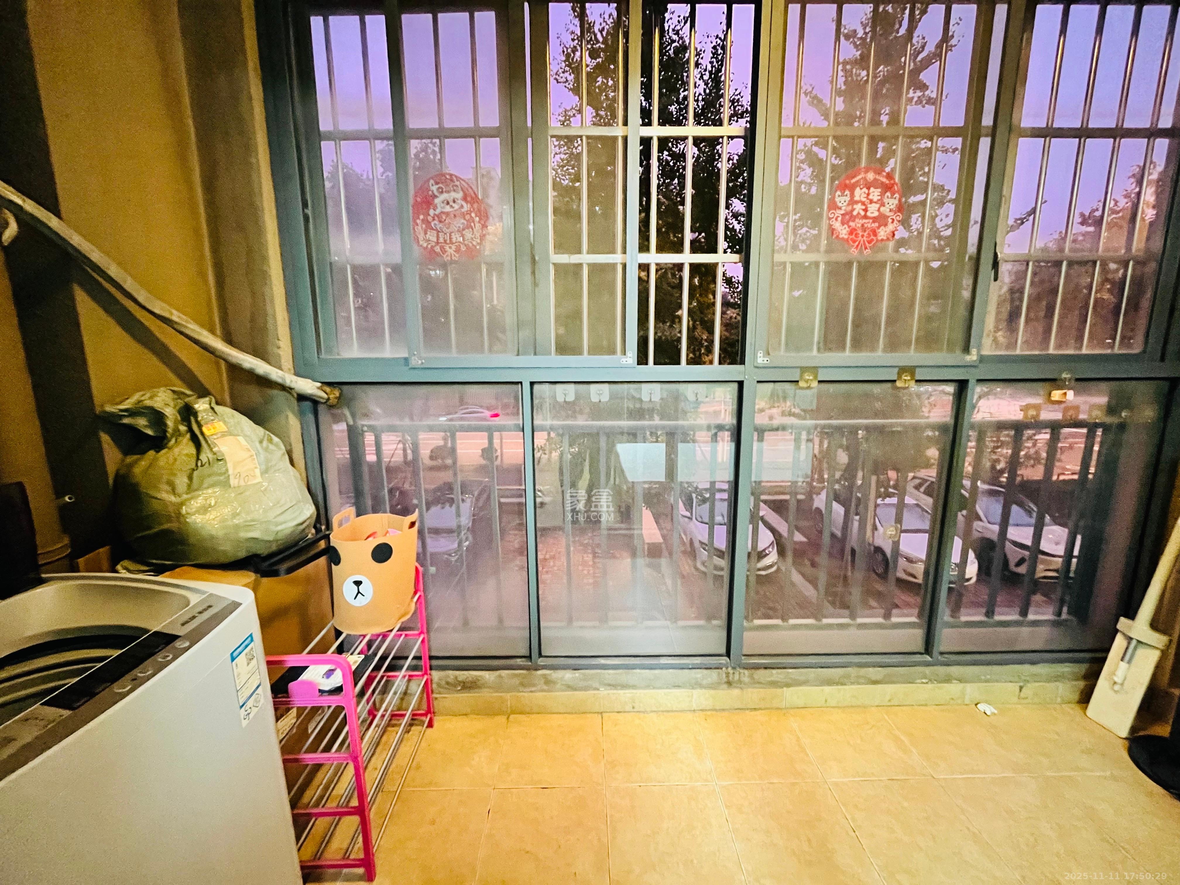 花漾年华（桂花园）  1室1厅1卫    1200.0元/月室内图