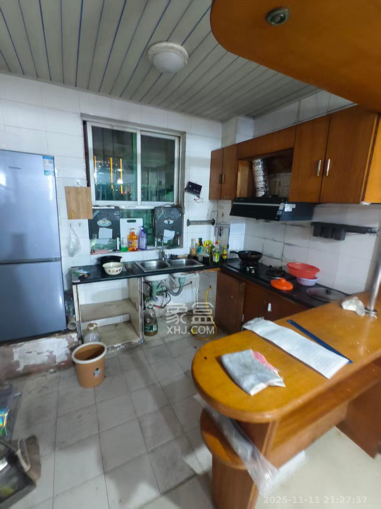 佳远小区(汽车西站) 2室2厅1卫 1400.0元/月 佳远小区(汽车西站) 2室2厅1卫 1400.0元/月室内图