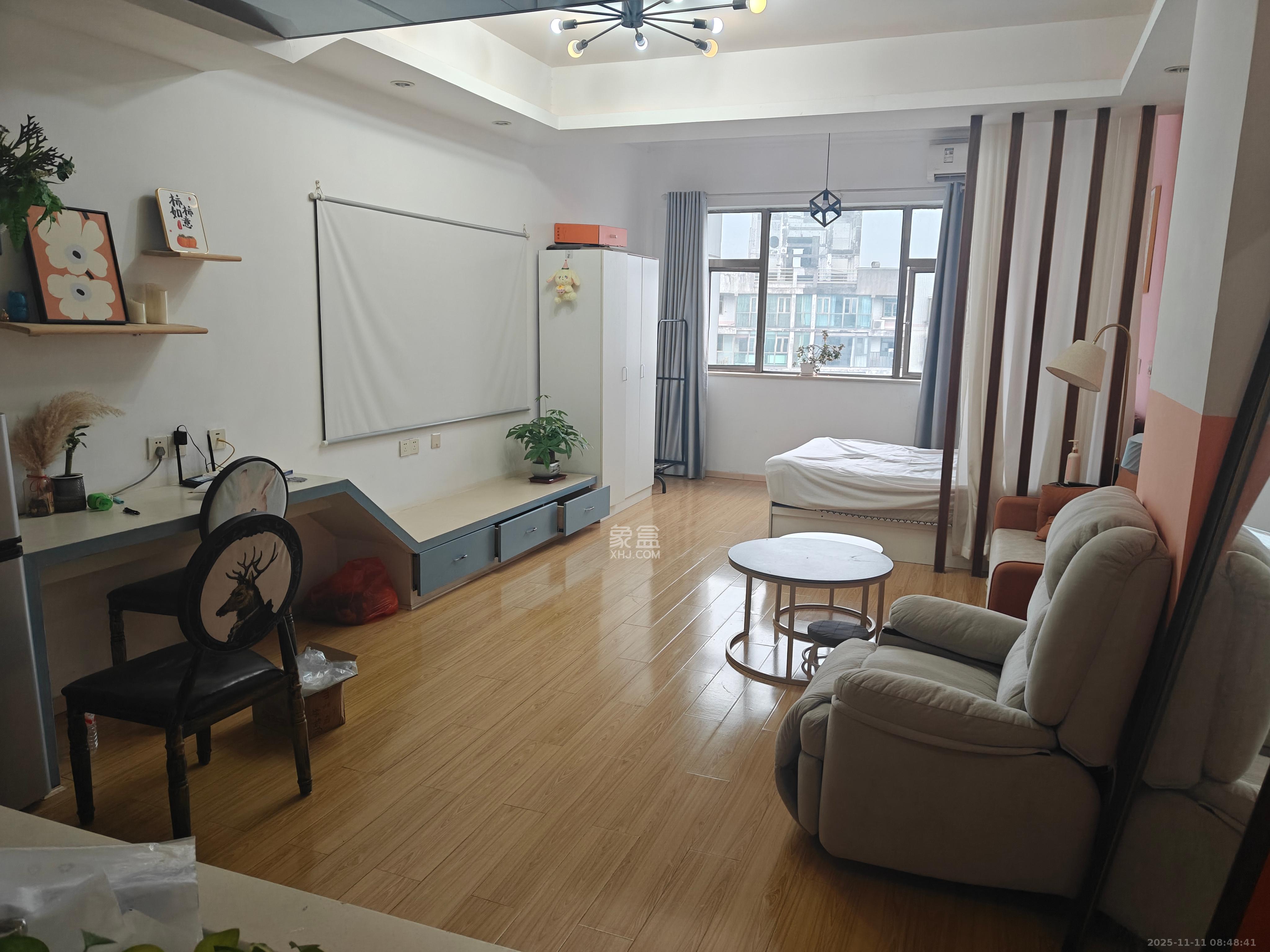 昊天大厦  1室1厅1卫    2030.0元/月