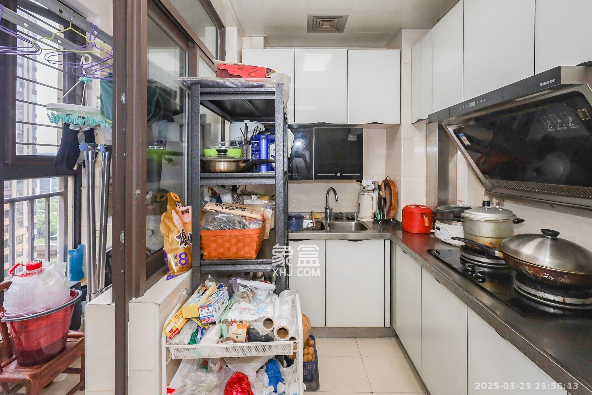 南山雍江汇(滨江国际新城) 4室2厅2卫 4000.0元/月 南山雍江汇(滨江国际新城) 4室2厅2卫 4000.0元/月室内图