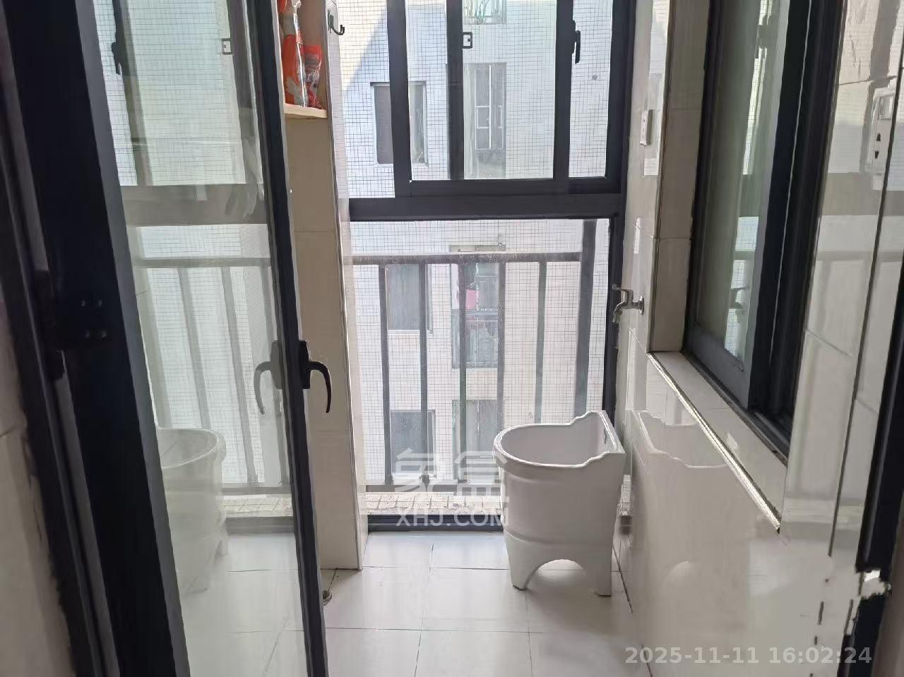 金麓国际  2室2厅1卫    2200.0元/月室内图