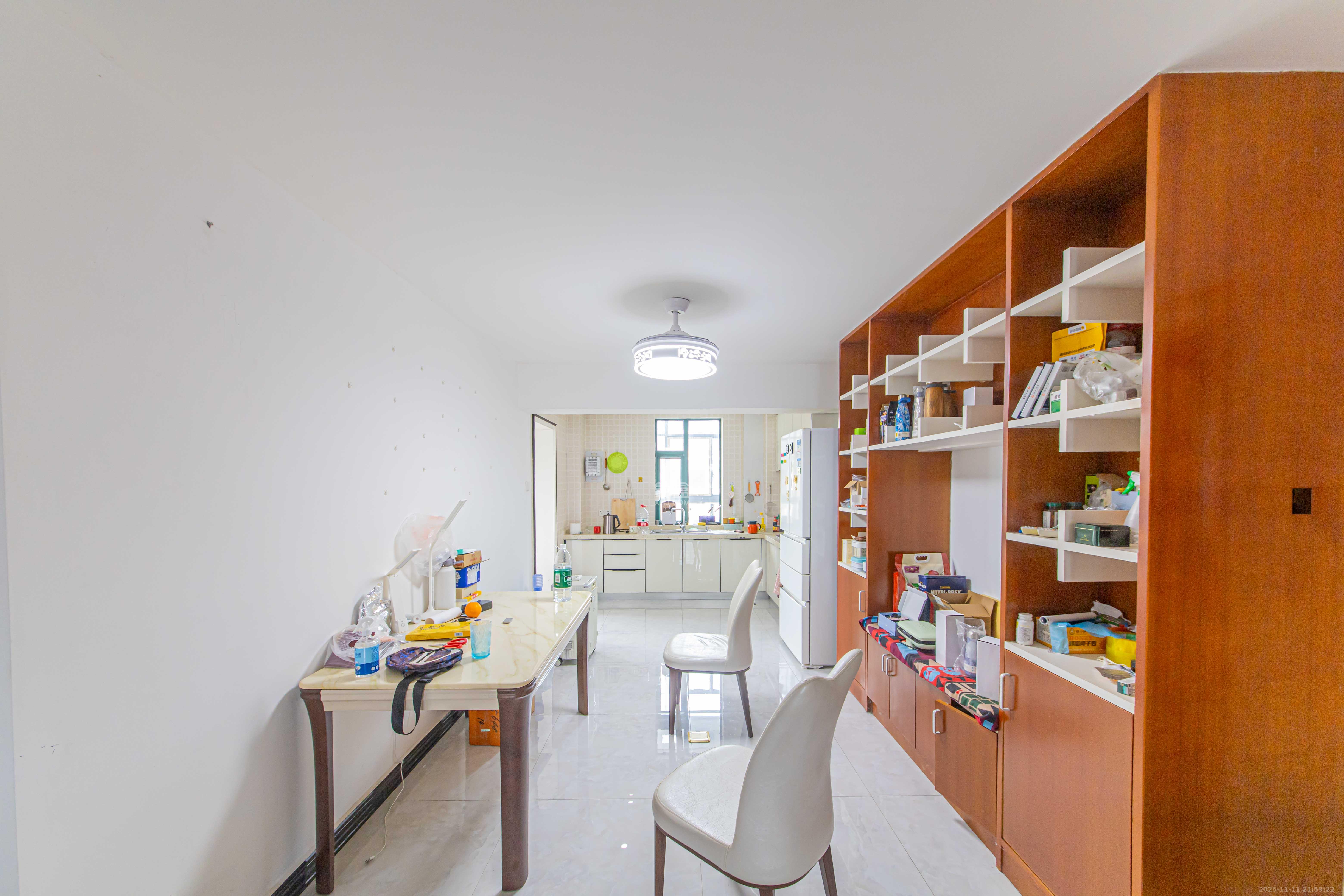 银桂苑  4室2厅2卫    135.0万客厅