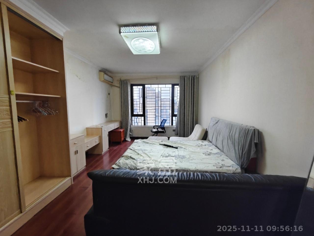 中海国际一期  3室2厅2卫    1900.0元/月室内图