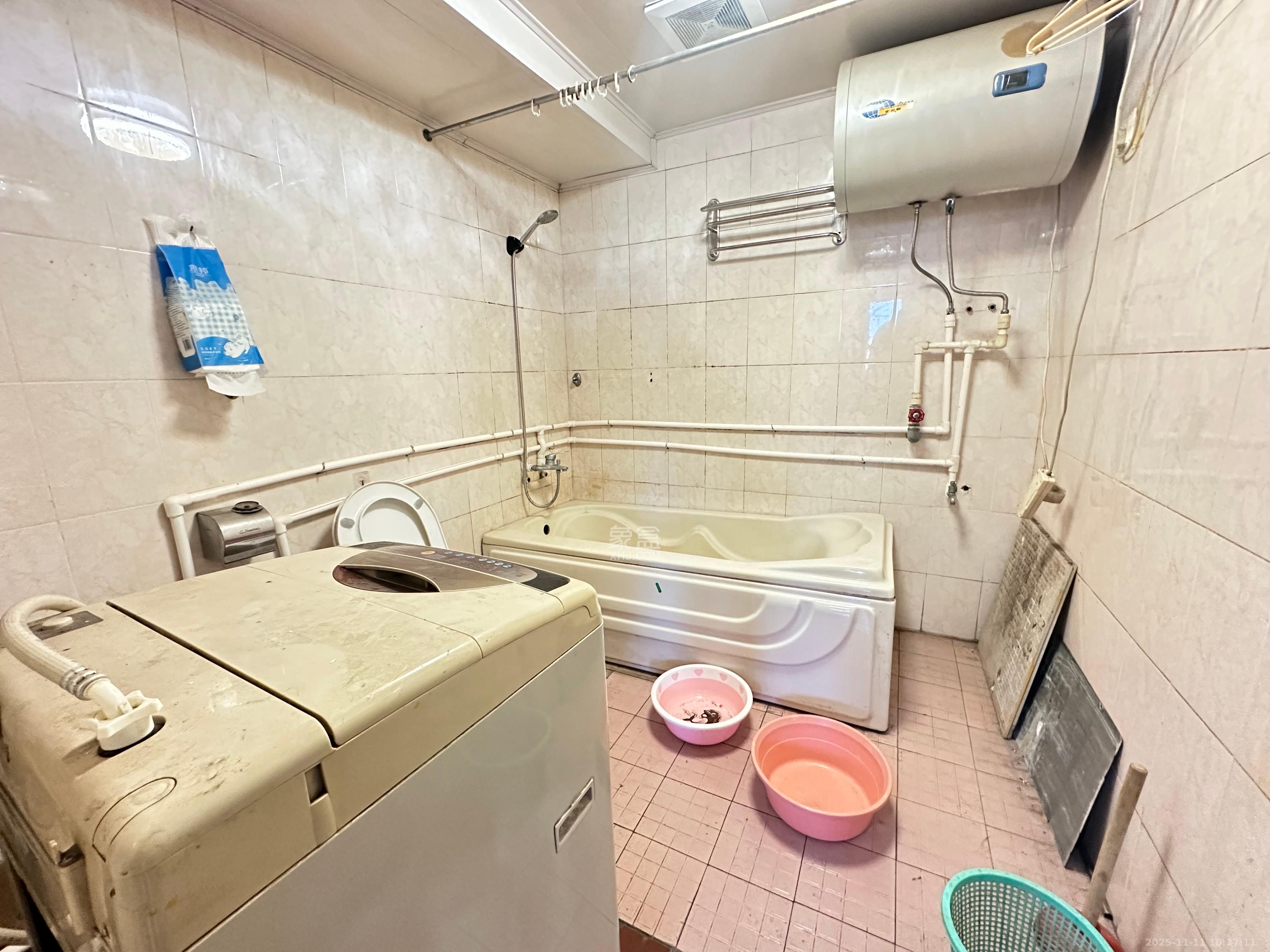 彭家井散盘  3室2厅1卫    1800.0元/月室内图