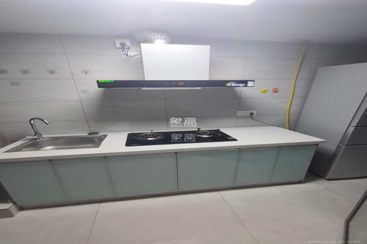 上东印象 5室2厅2卫 3800.0元/月 上东印象 5室2厅2卫 3800.0元/月室内图