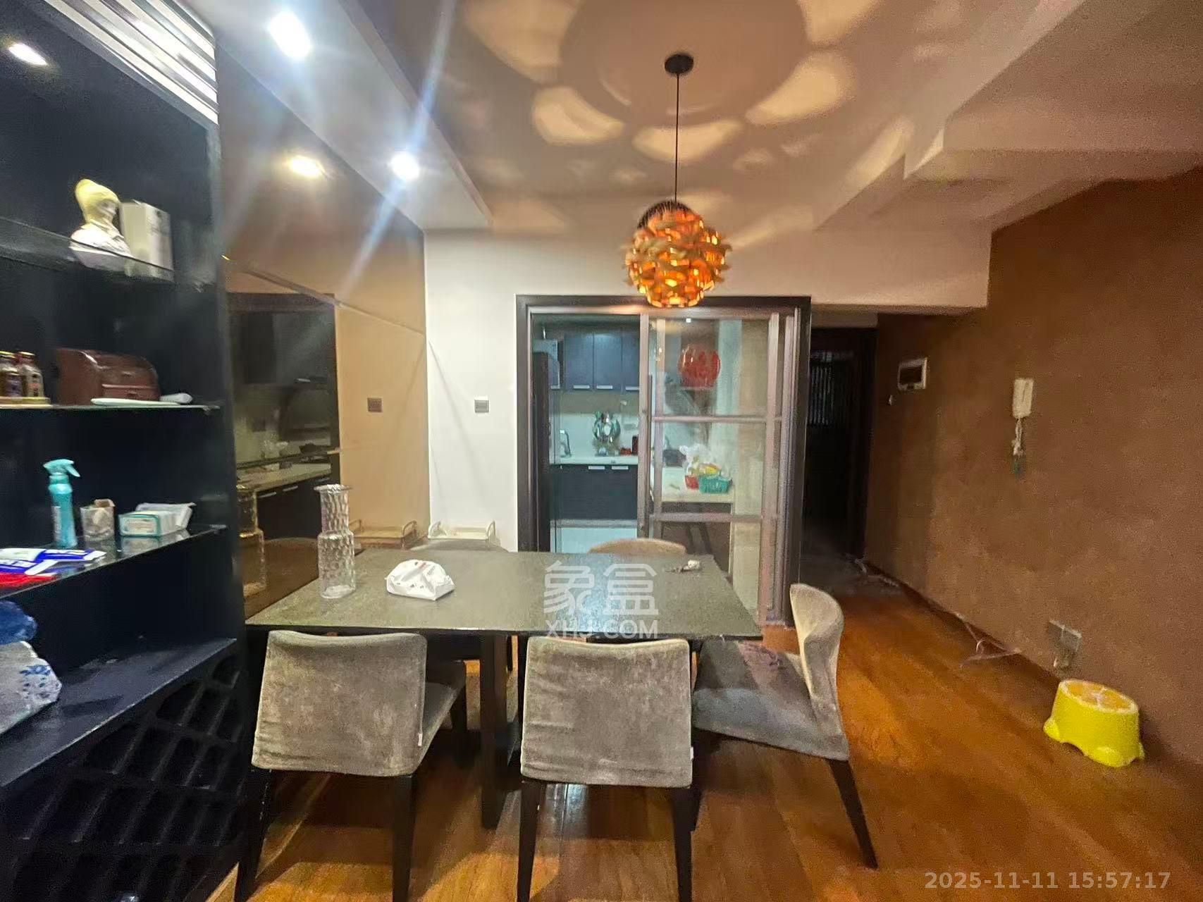 诚兴园  2室2厅1卫    2400.0元/月室内图