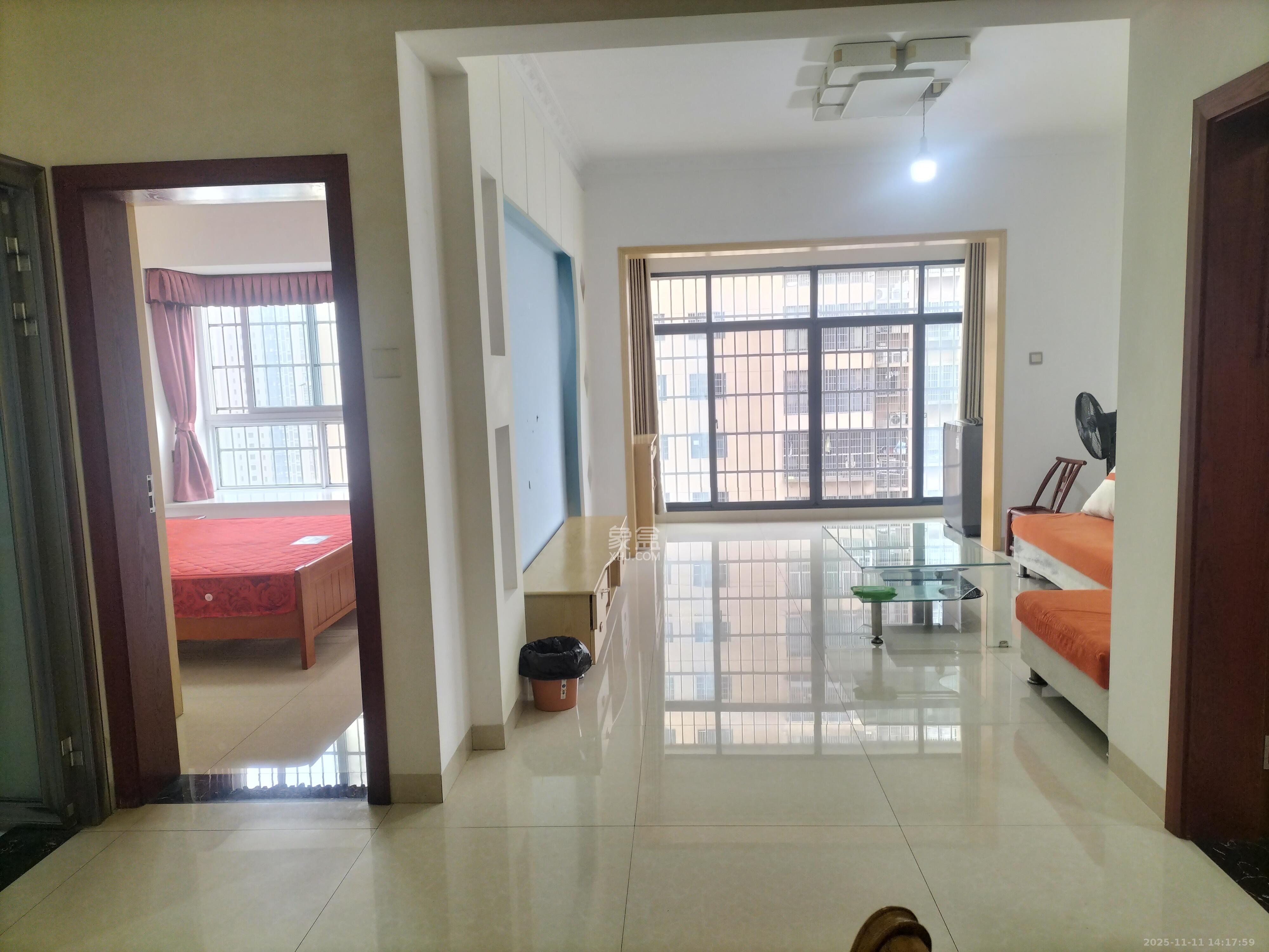 家兴苑  2室2厅1卫    2000.0元/月