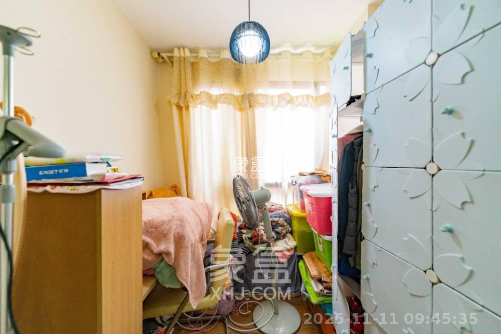 翡翠云天  2室2厅1卫    1800.0元/月室内图