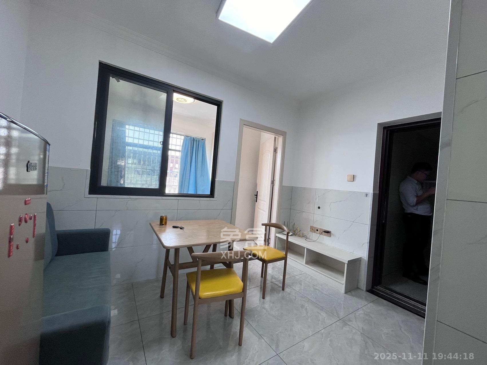 桥头家苑一期  1室1厅1卫    1100.0元/月