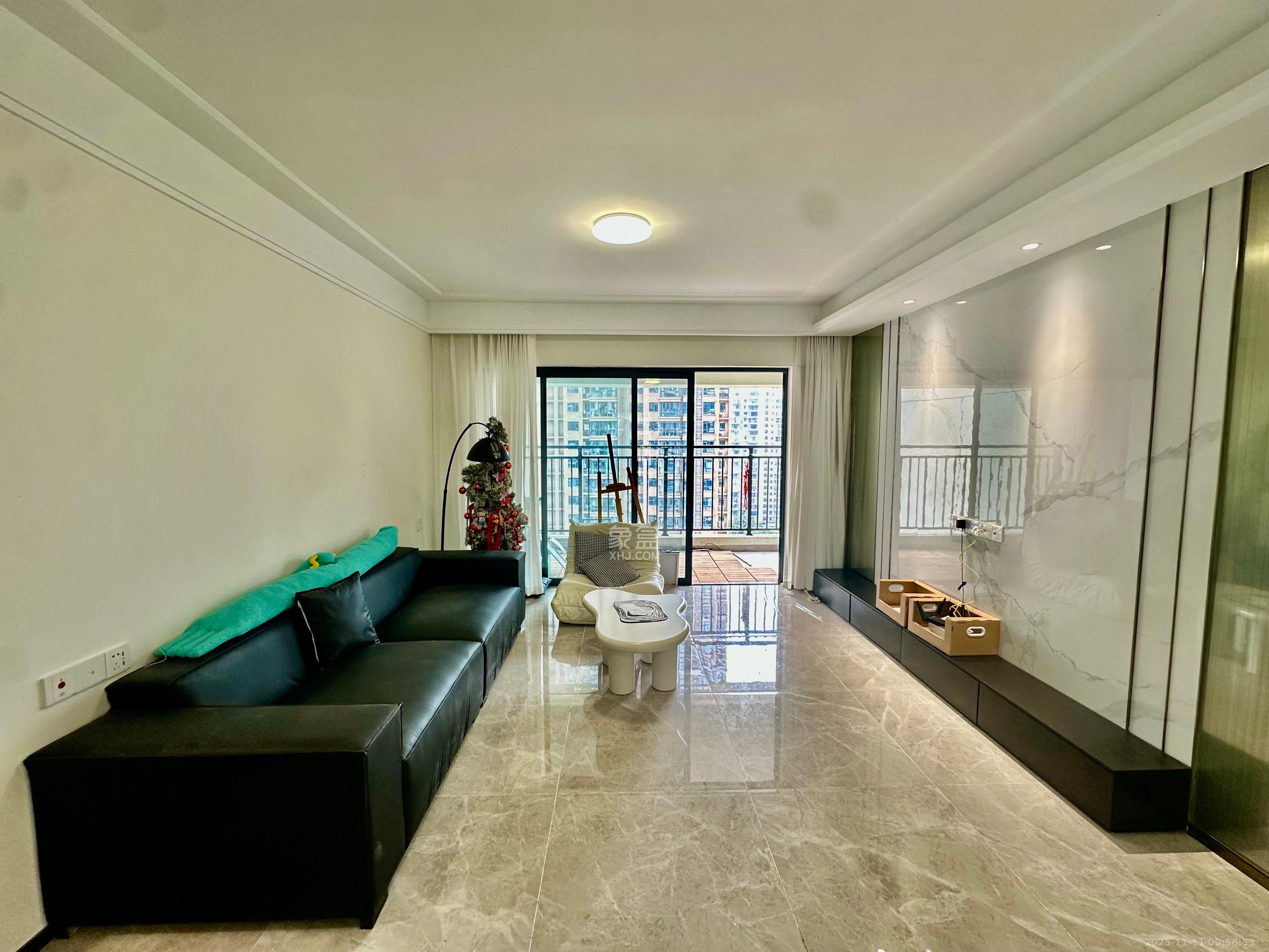 滨江府1913 4室2厅2卫 4800.0元/月 滨江府1913 4室2厅2卫 4800.0元/月室内图