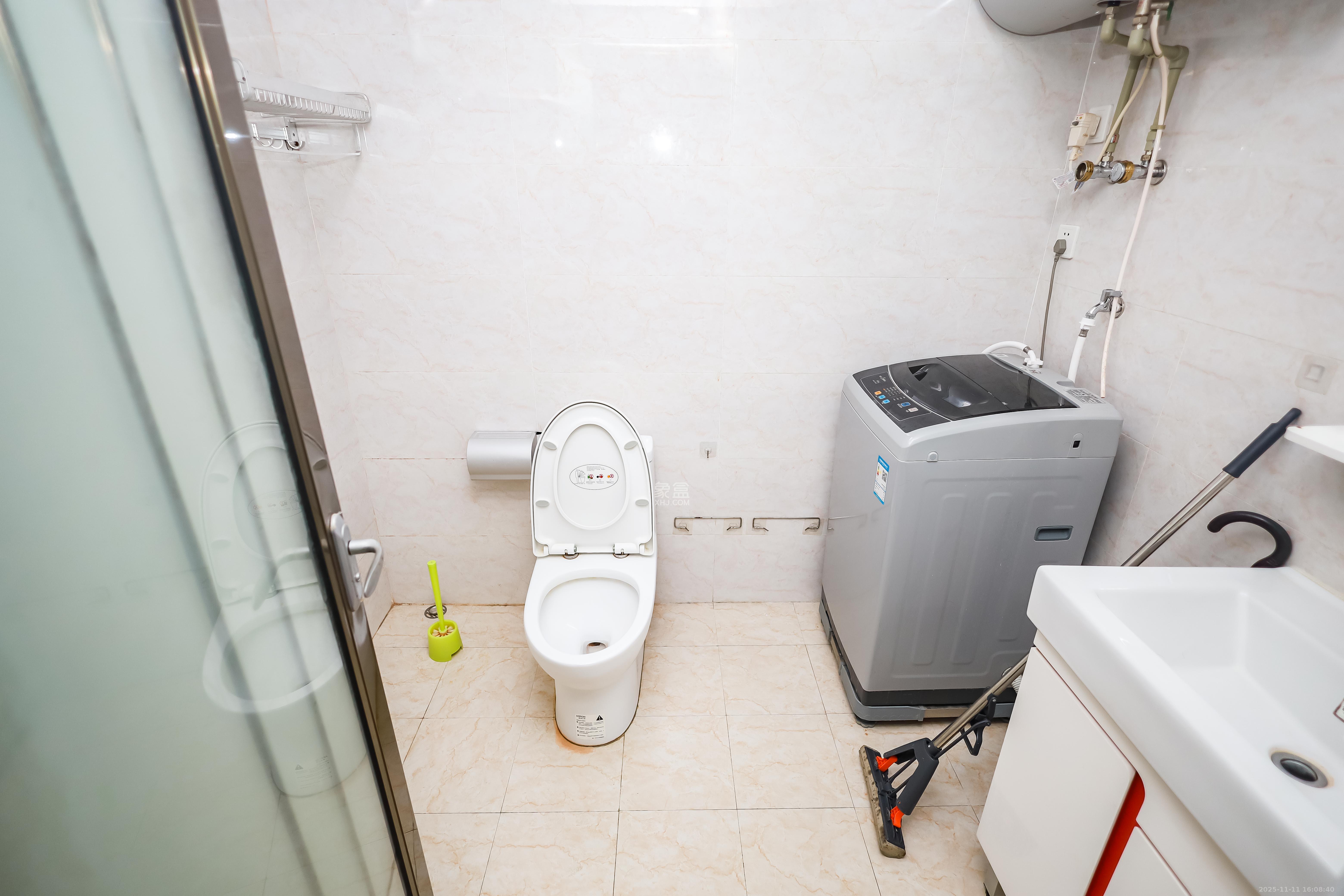 奥克斯缔壹城  1室1厅1卫    24.8万卫生间