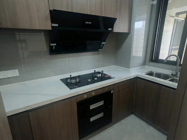 金湖壹号  3室2厅2卫    4200.0元/月室内图