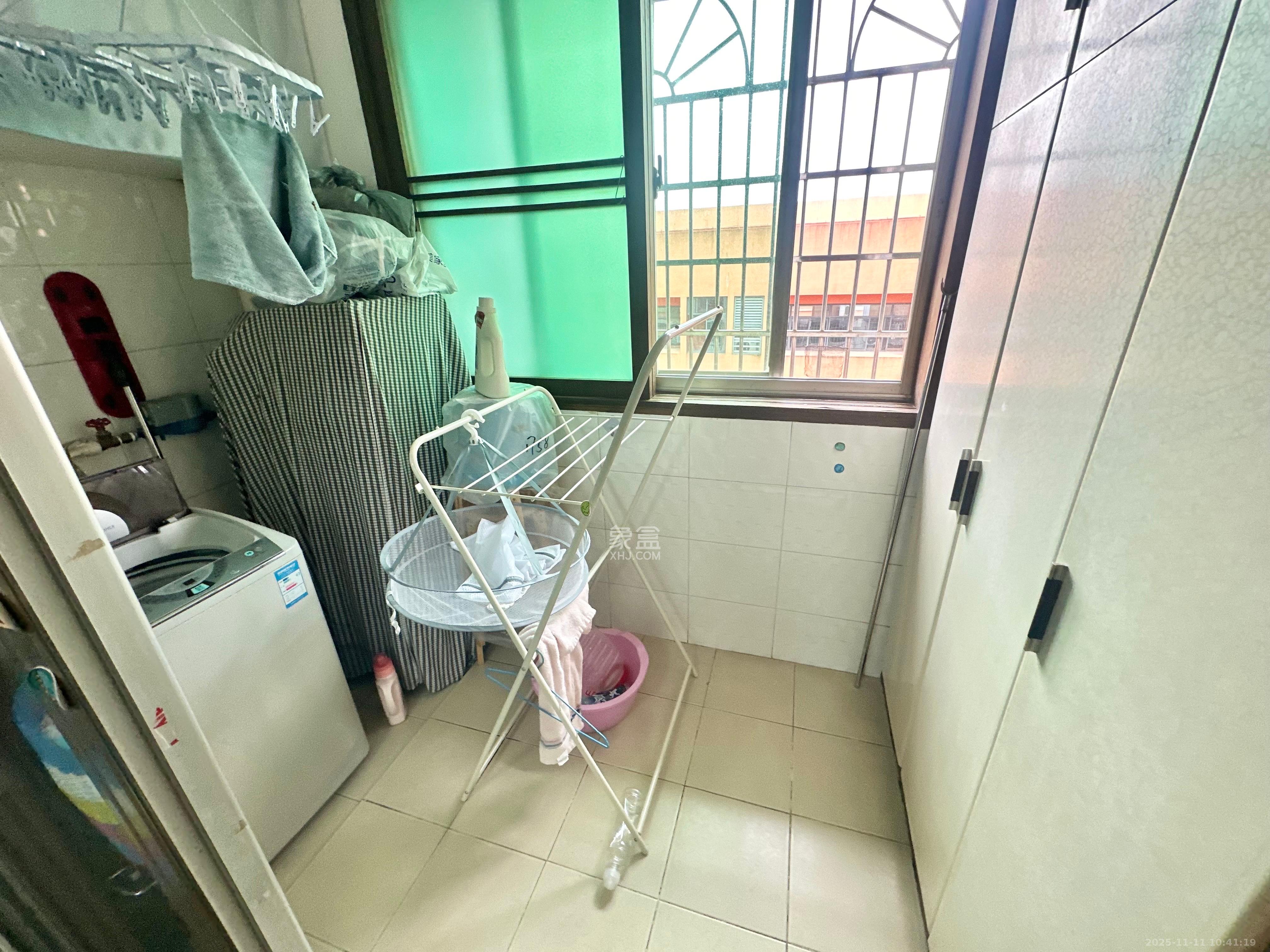 人造板厂宿舍（新河北堤1号）  3室1厅1卫    1700.0元/月室内图