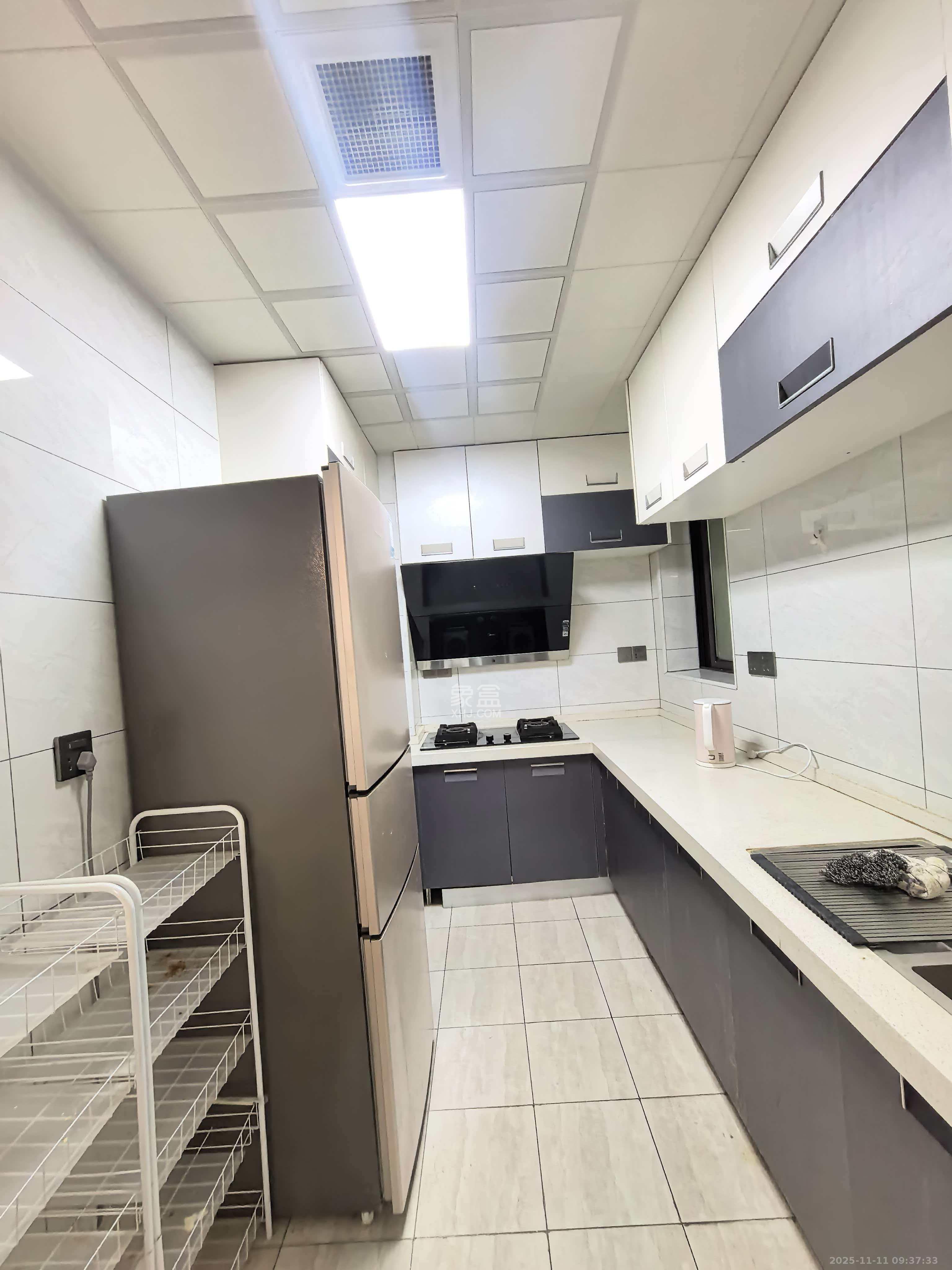 南山雍江汇（滨江国际新城）  3室2厅2卫    4000.0元/月室内图