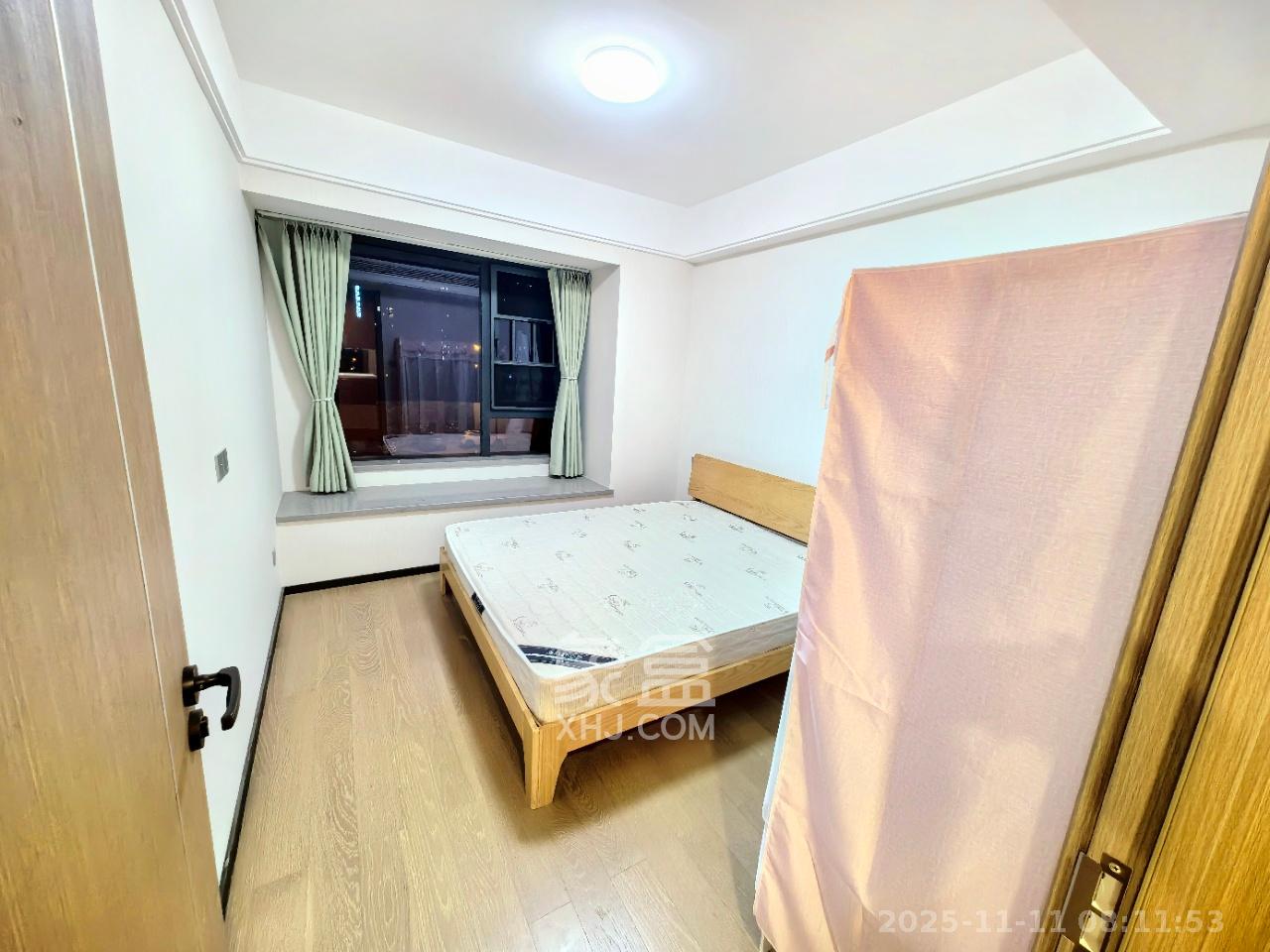 中海麓山境北区 3室2厅2卫 2800.0元/月 中海麓山境北区 3室2厅2卫 2800.0元/月室内图