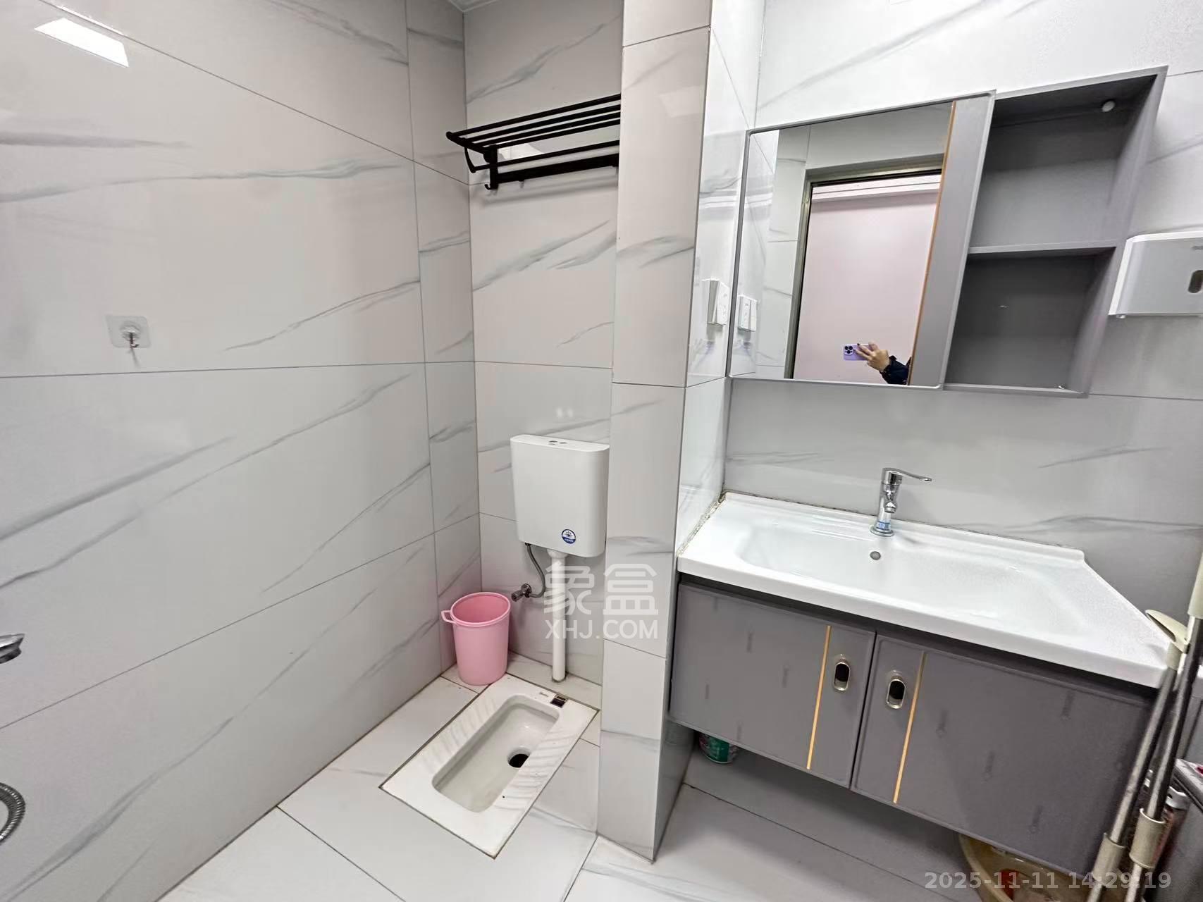 明昇壹城(明昇时代广场)二期 1室1厅1卫 1100.0元/月 明昇壹城(明昇时代广场)二期 1室1厅1卫 1100.0元/月室内图