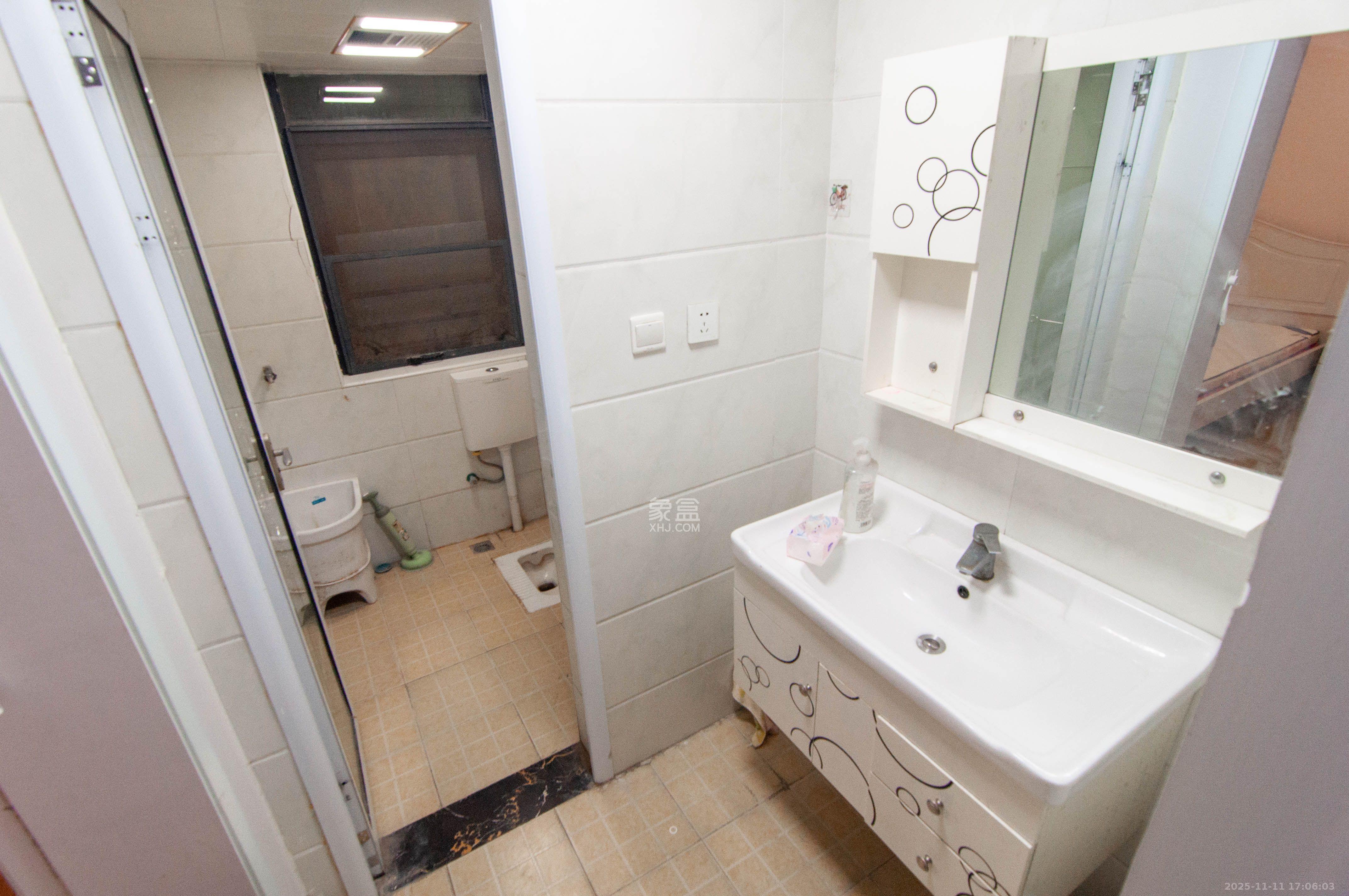 高盛华成  3室2厅1卫    2100.0元/月室内图