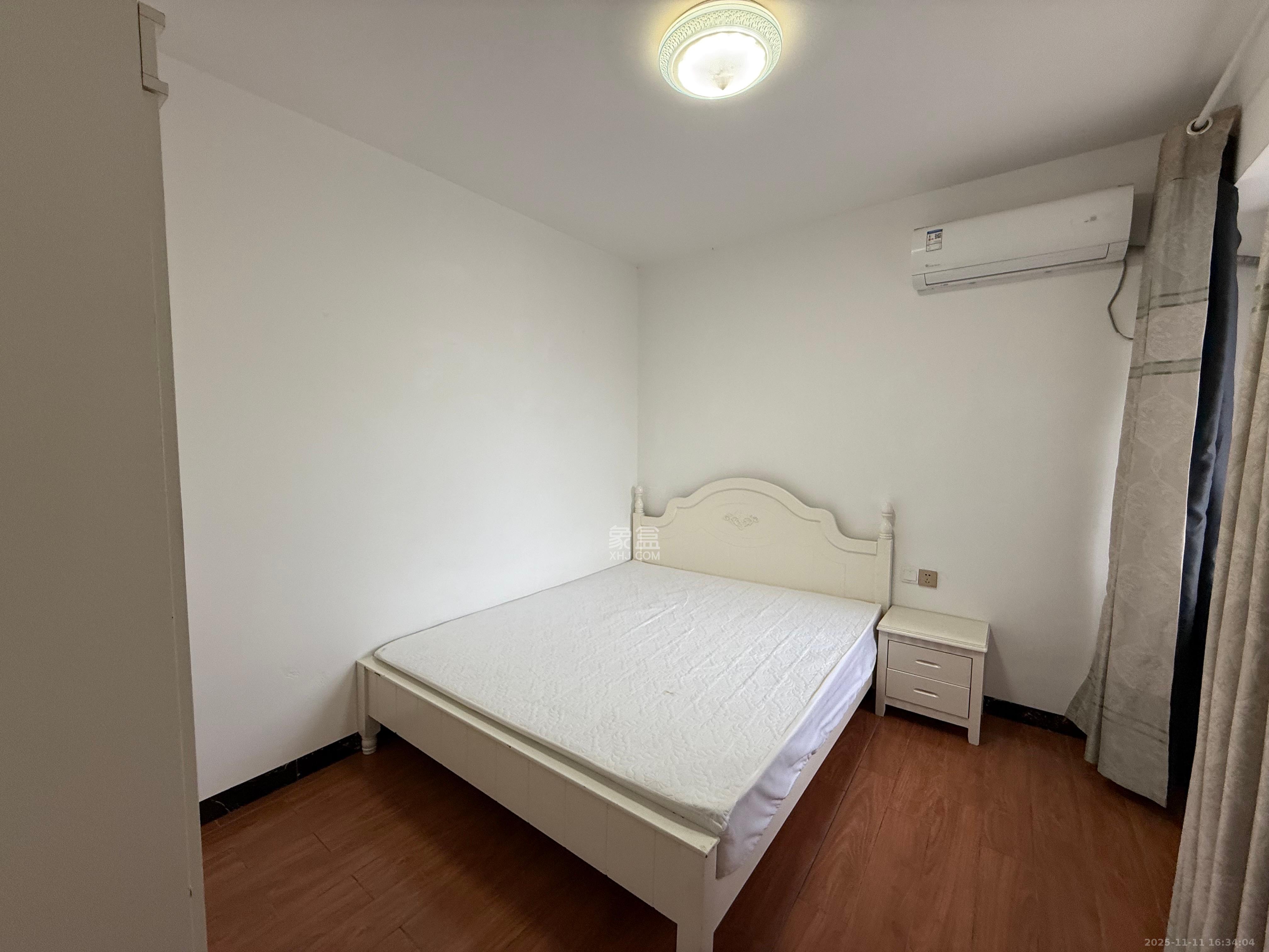 嘉宇银杉(嘉宇西苑) 3室2厅1卫 2000.0元/月 嘉宇银杉(嘉宇西苑) 3室2厅1卫 2000.0元/月室内图