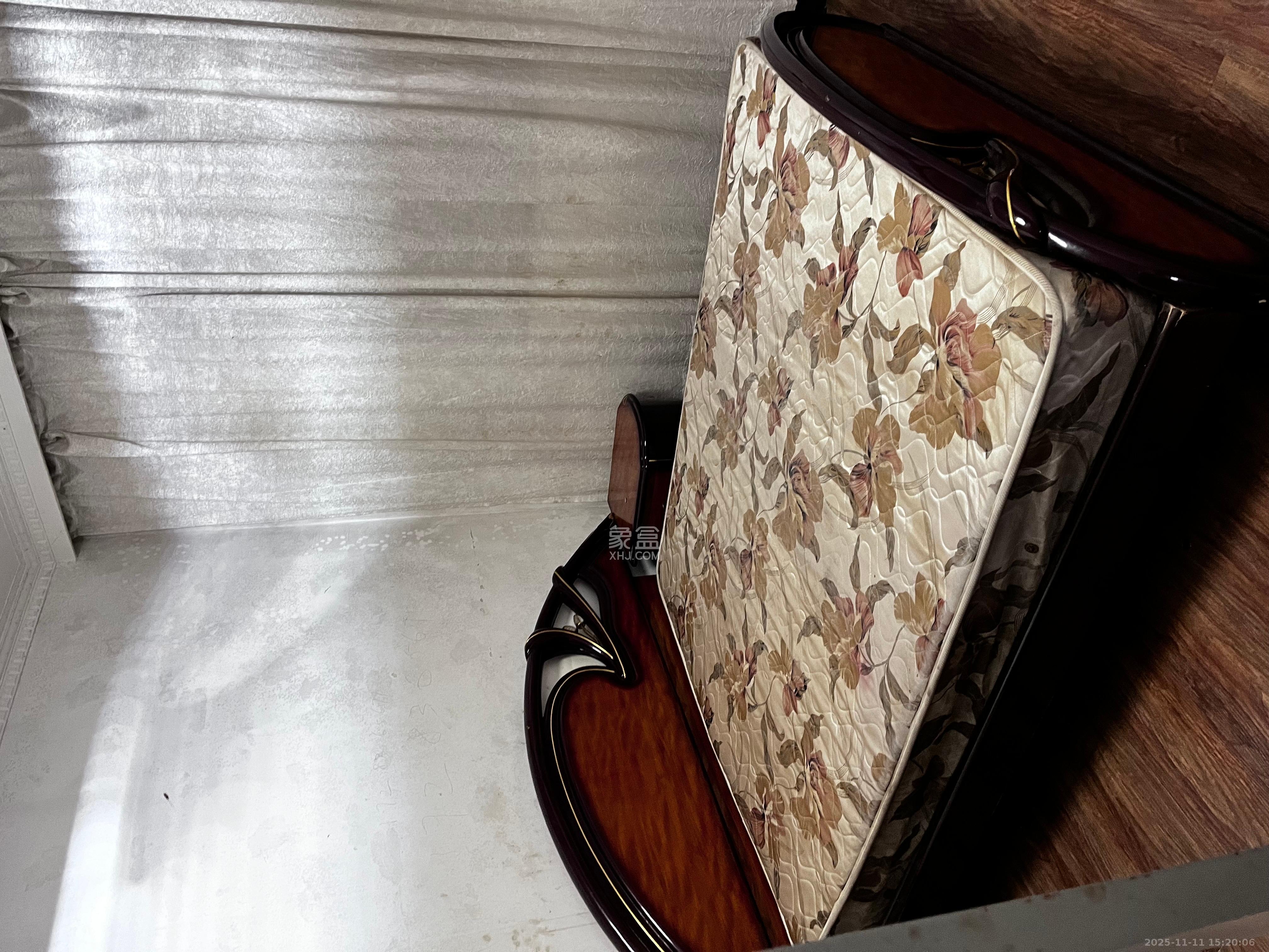 湘绣研究所南院  2室1厅1卫    2000.0元/月室内图