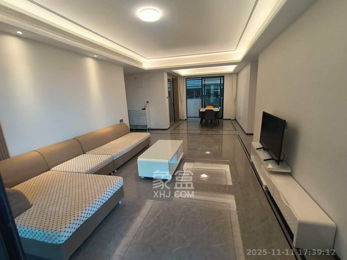 时代建发和著  4室2厅2卫    3600.0元/月