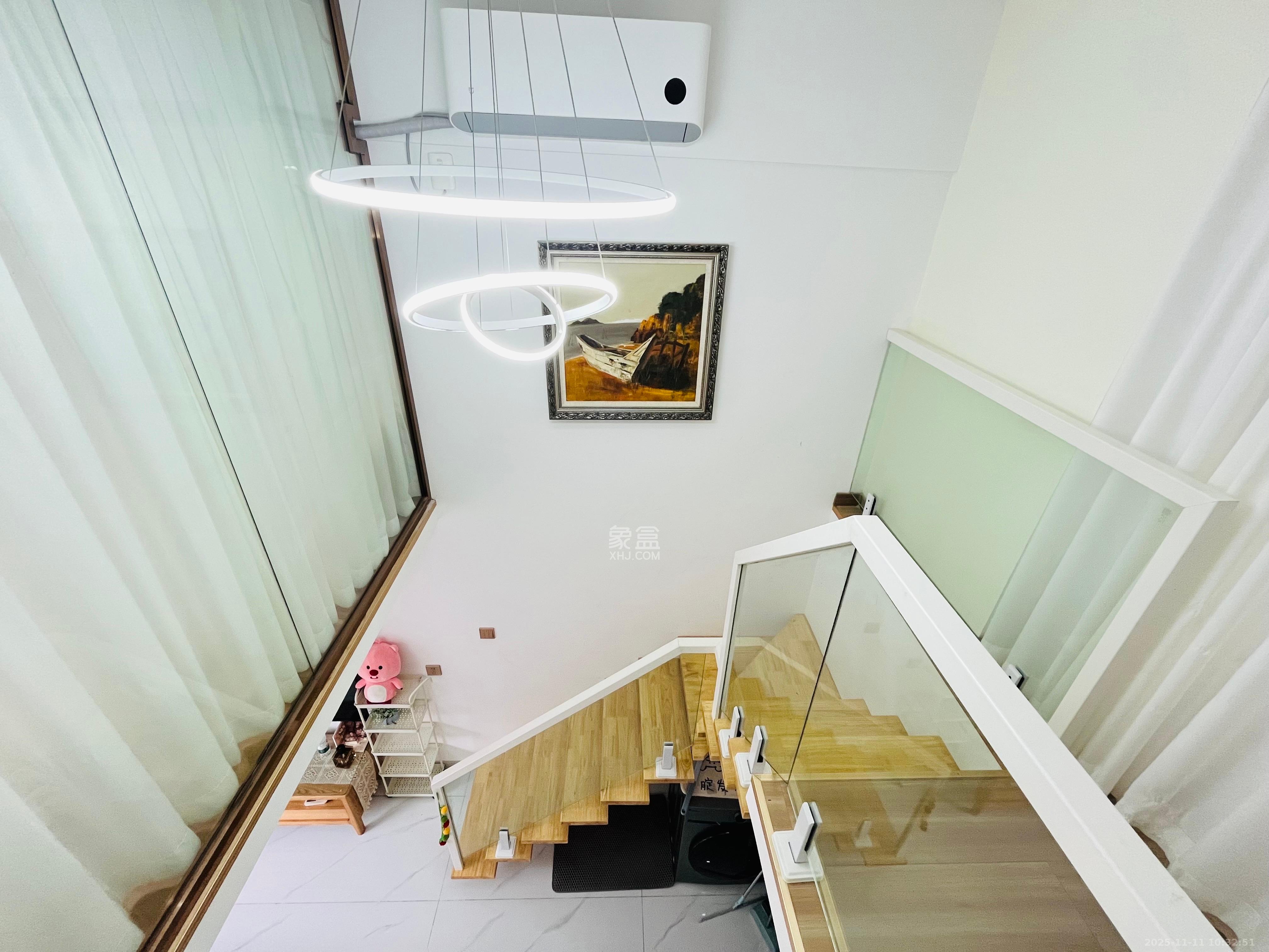 卓越江岸  2室1厅1卫    2300.0元/月室内图