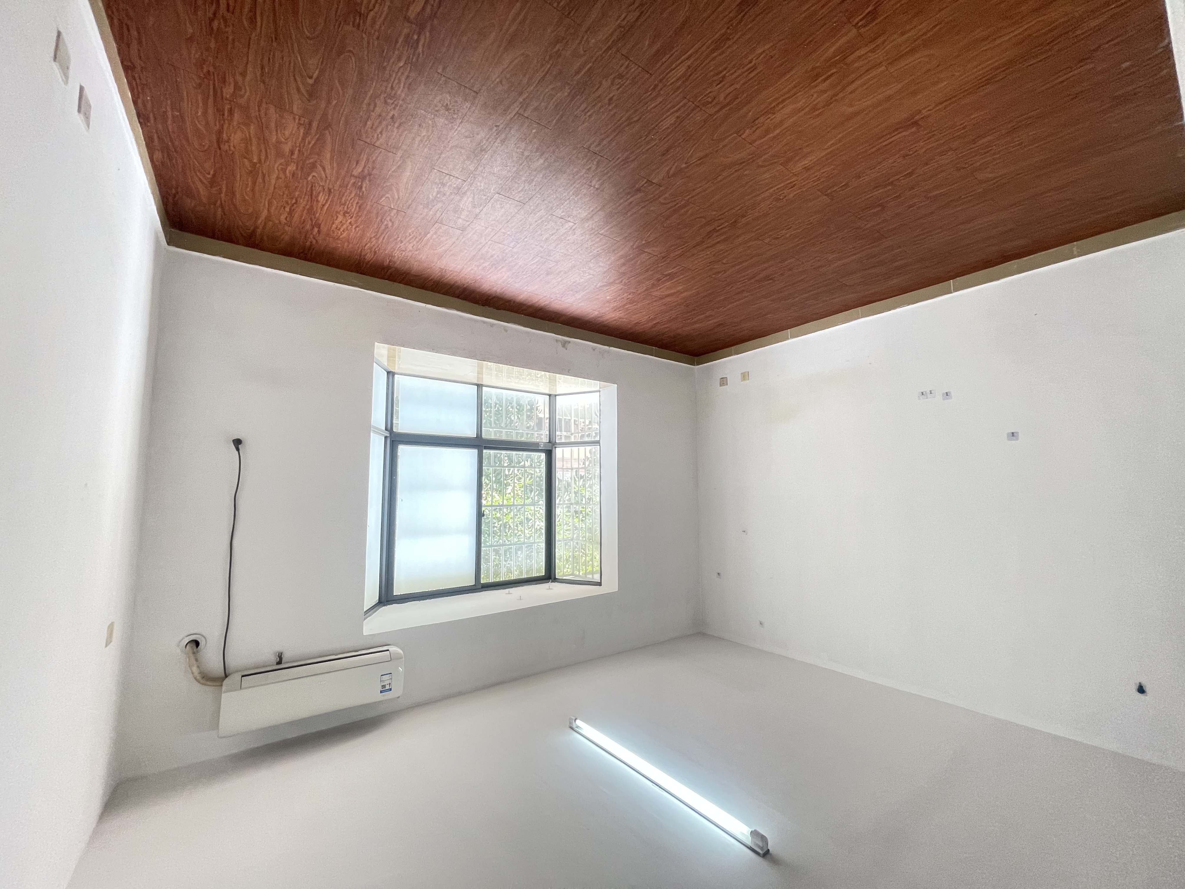 金海广场 3室2厅2卫 2800.0元/月 金海广场 3室2厅2卫 2800.0元/月室内图