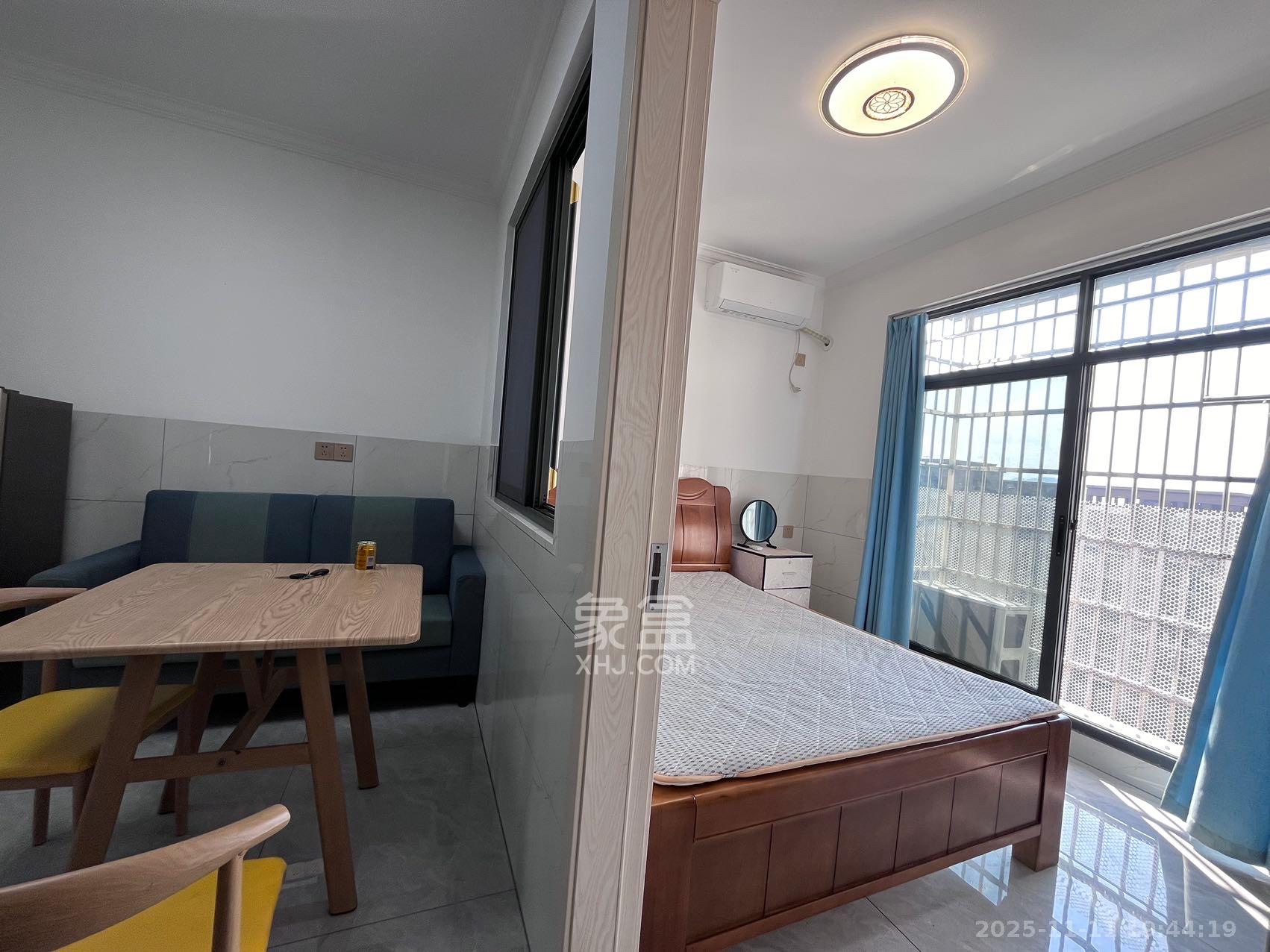 桥头家苑一期  1室1厅1卫    1100.0元/月室内图