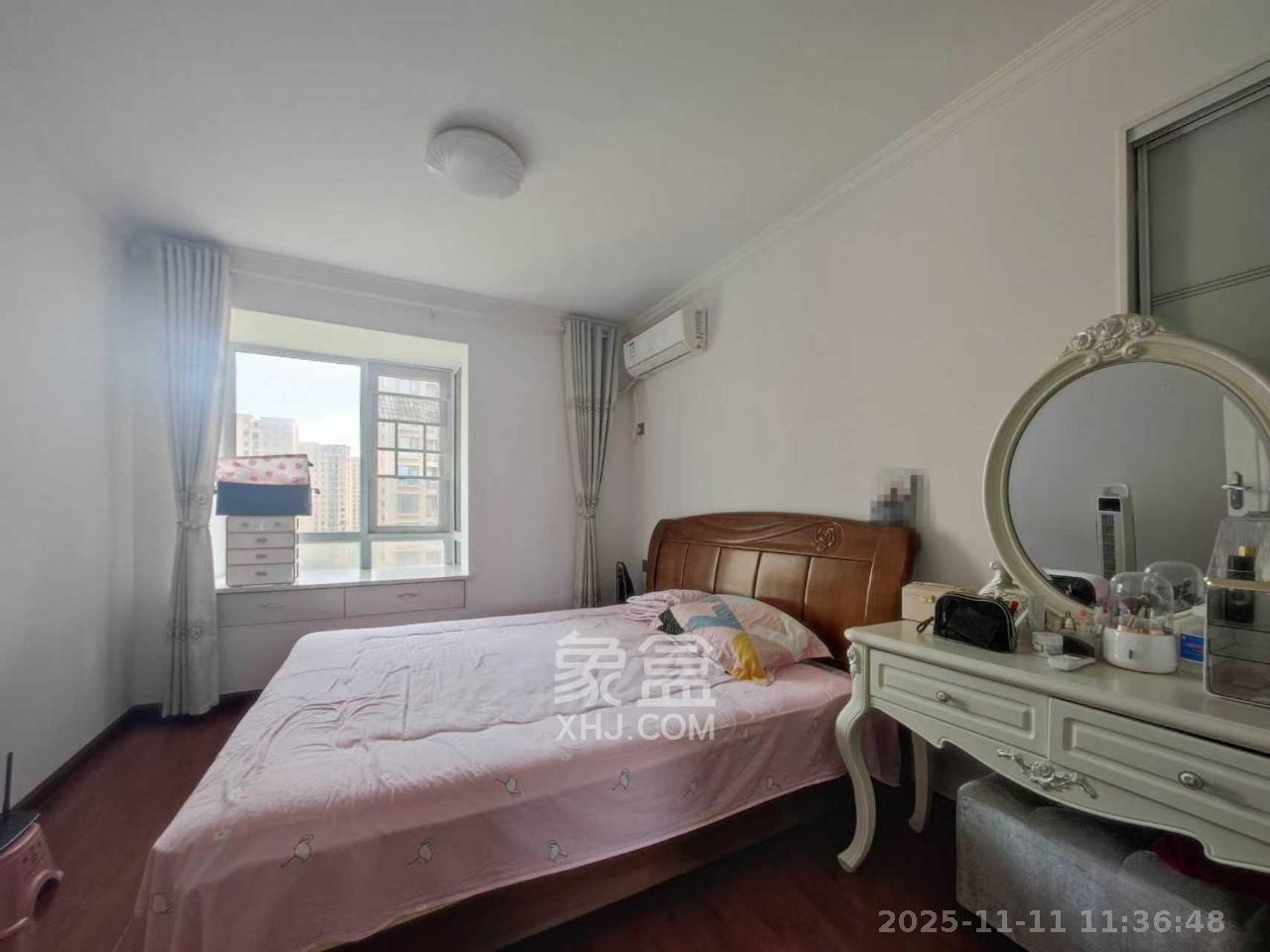 丽发新城  2室1厅1卫    1800.0元/月室内图