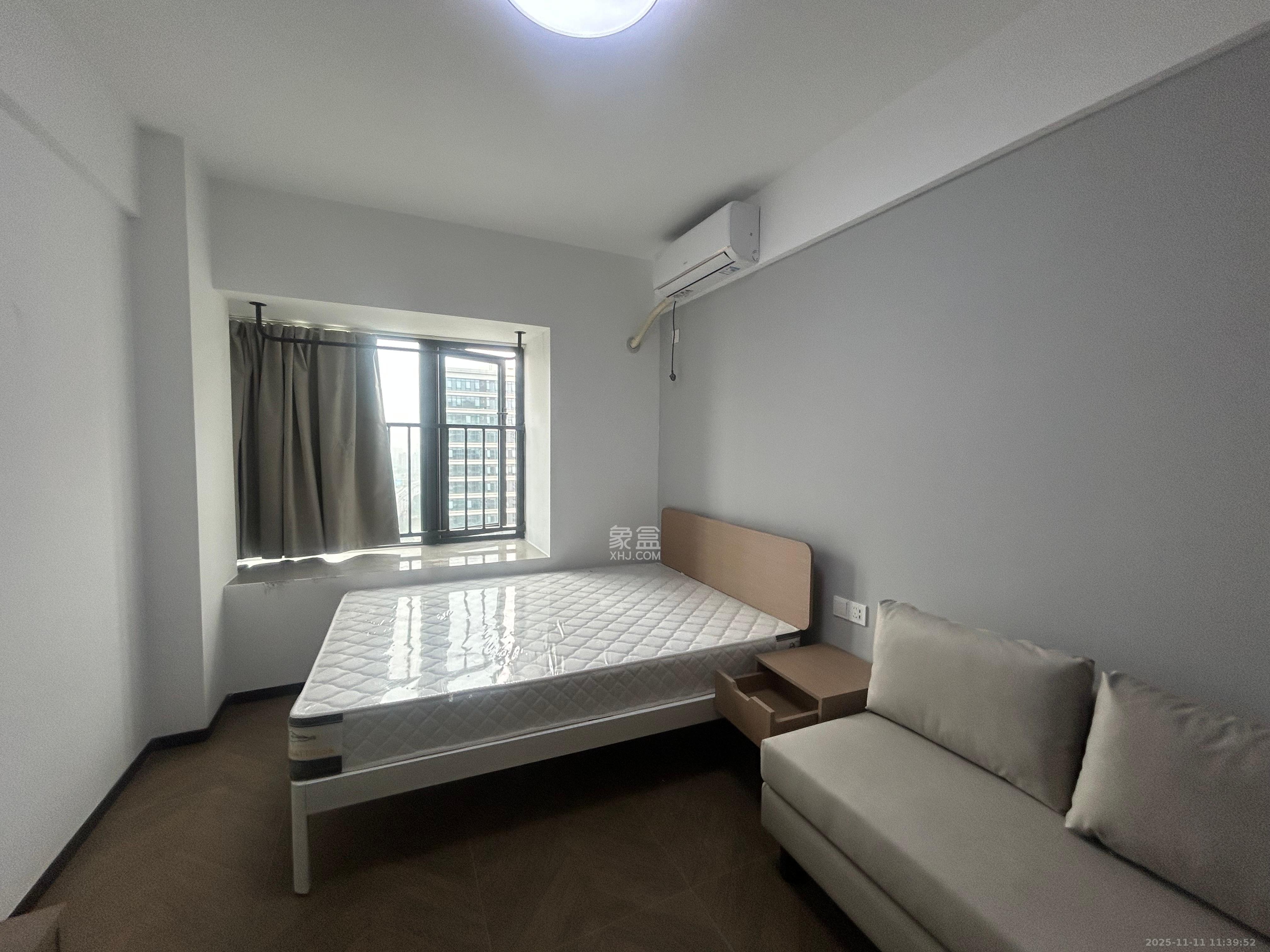 保利中环广场(保利中悦苑) 1室1厅1卫 1400.0元/月 保利中环广场(保利中悦苑) 1室1厅1卫 1400.0元/月室内图