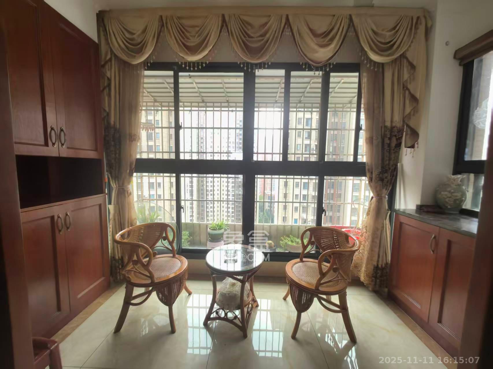 松雅轩（埃克斯社区）  3室2厅1卫    2200.0元/月室内图