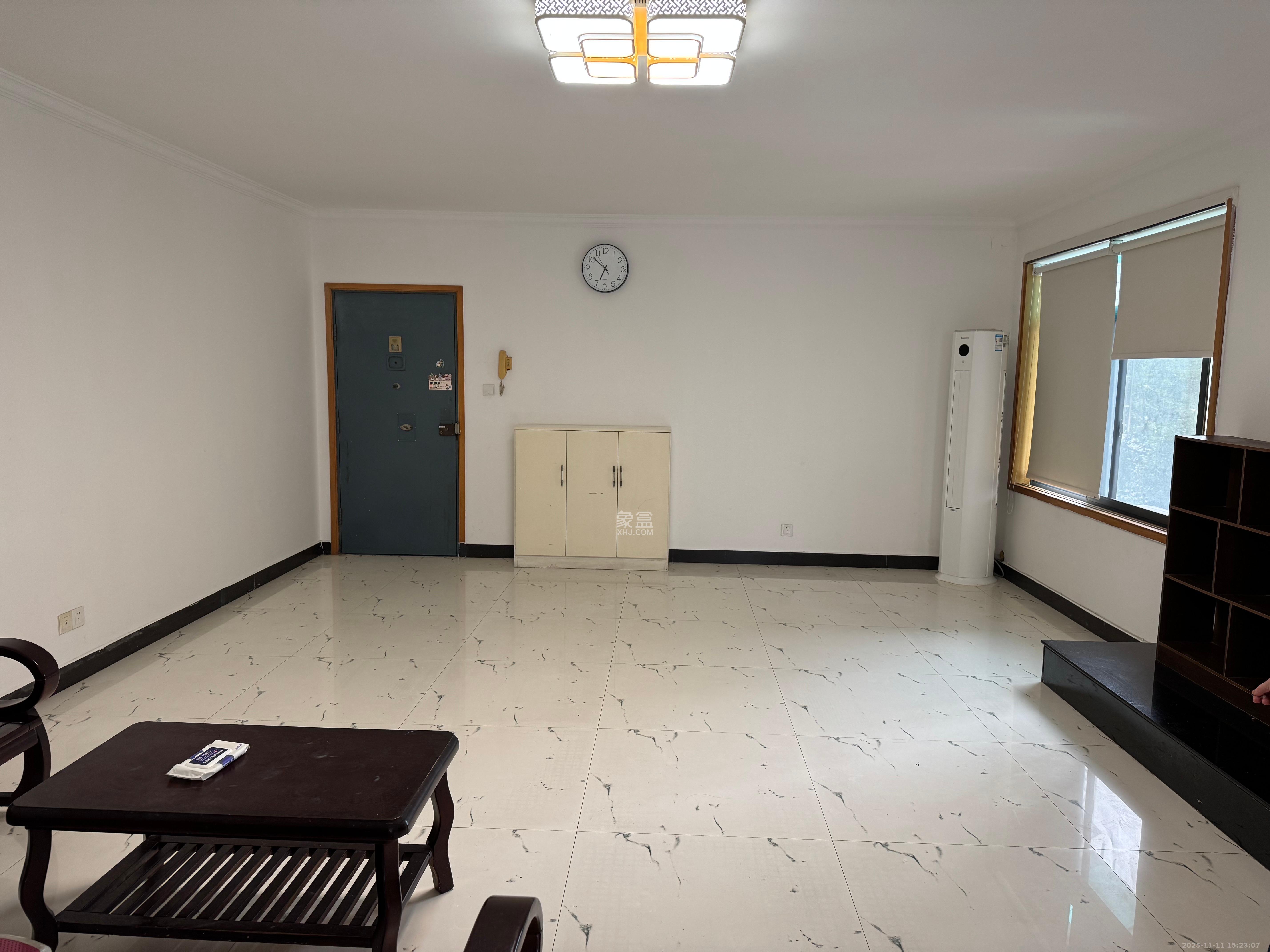 杨铭园  1室1厅1卫    2400.0元/月室内图