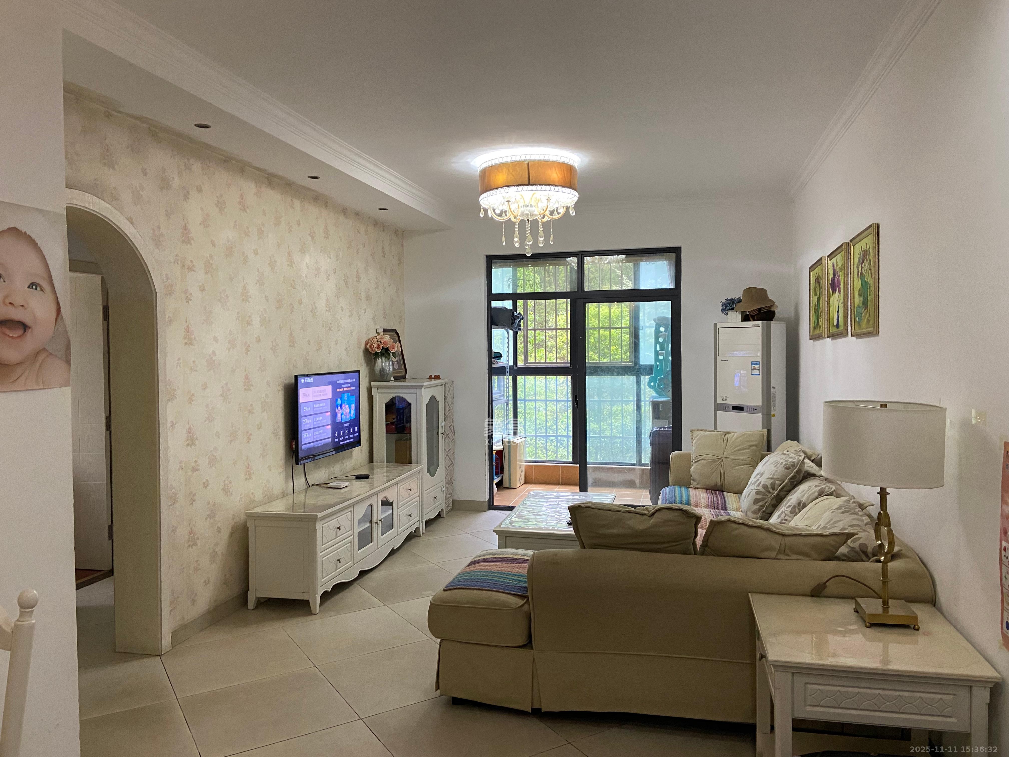 山水嘉园  3室2厅1卫    1800.0元/月室内图