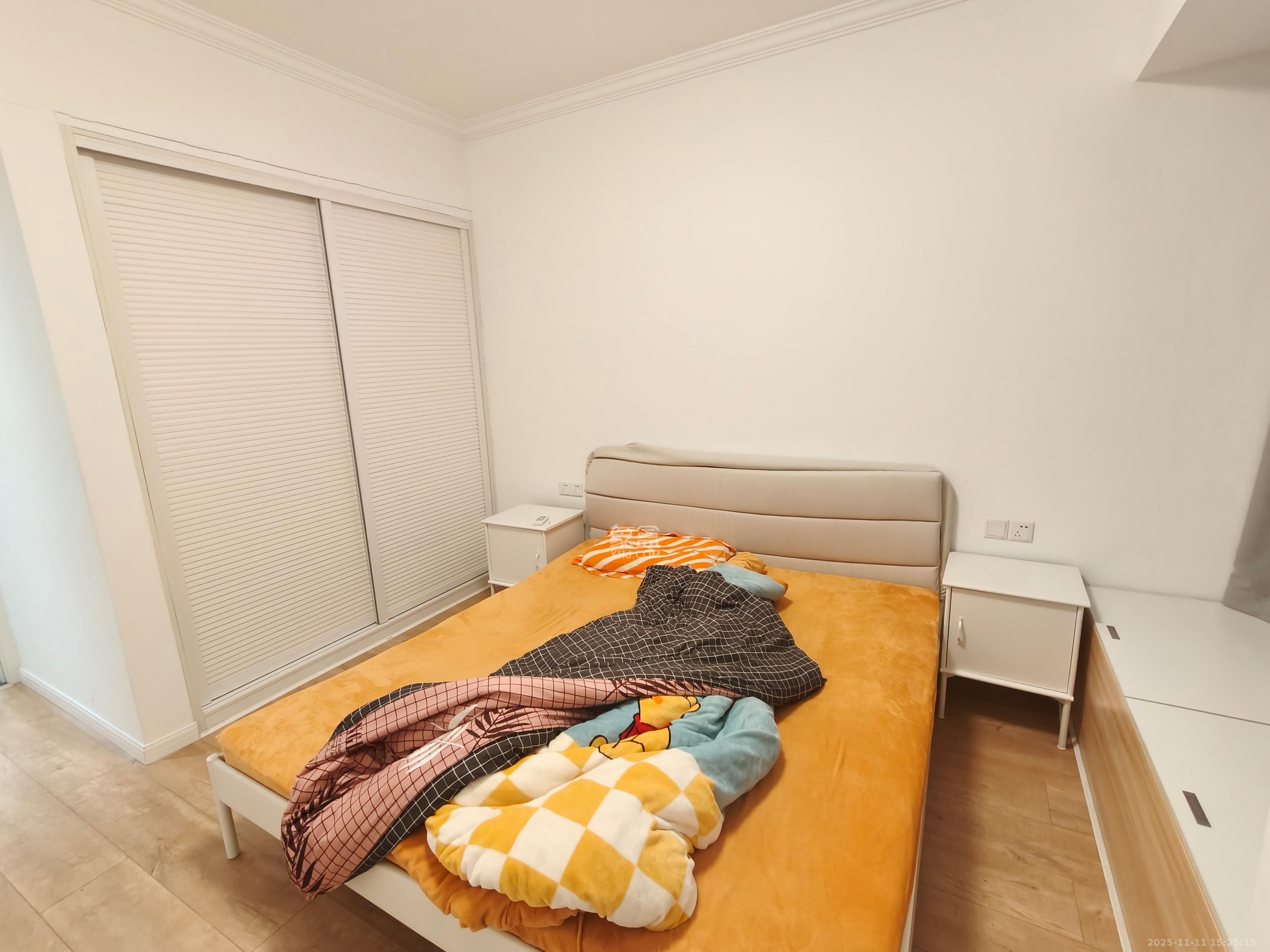 上园商住小区 3室2厅1卫 3200.0元/月 上园商住小区 3室2厅1卫 3200.0元/月室内图