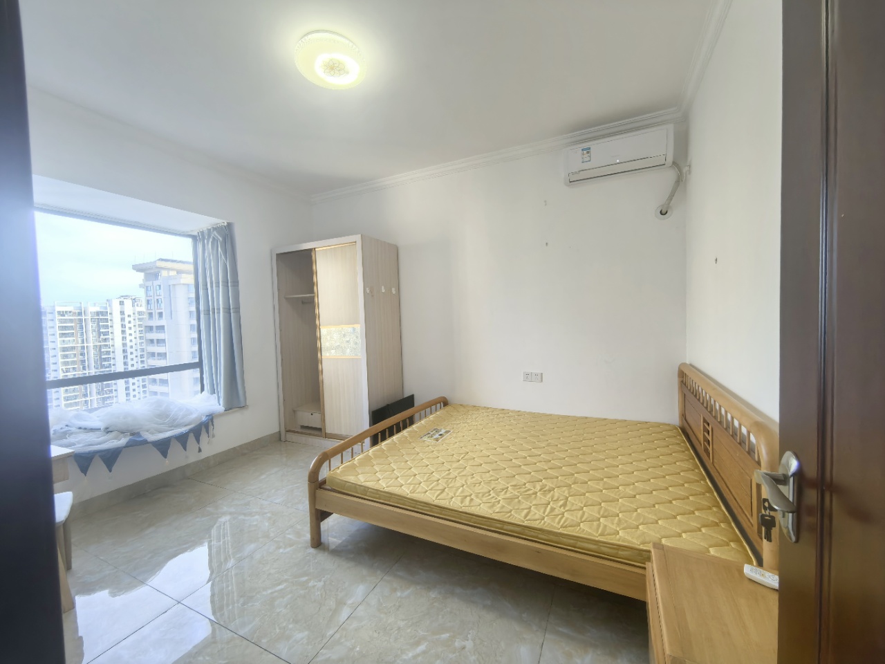 颐养公社阳光城 1室2厅1卫 88.0万 颐养公社阳光城 1室2厅1卫 88.0万室内图