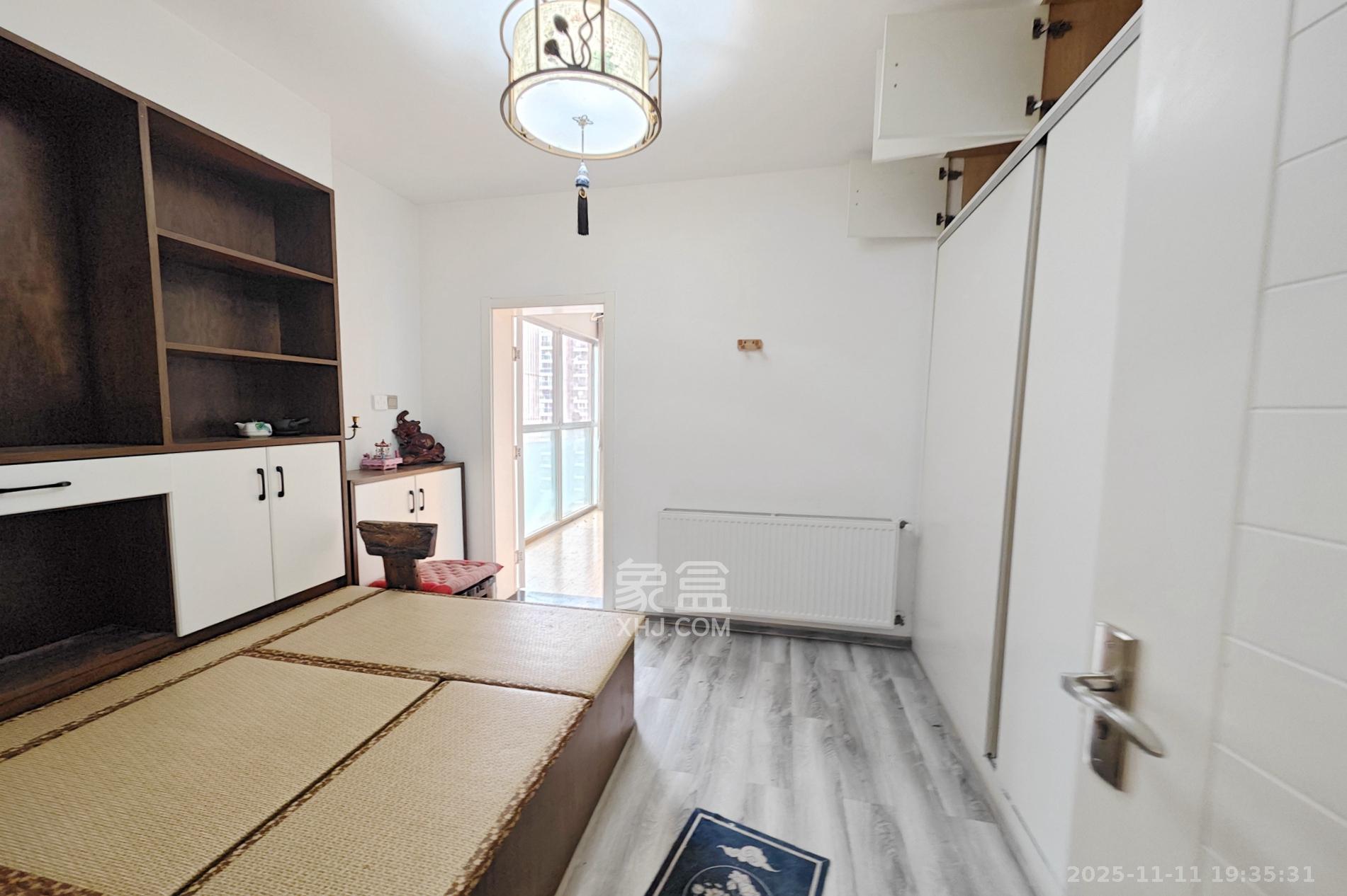 丽星景园 3室2厅2卫 110.0万 丽星景园 3室2厅2卫 110.0万卧室