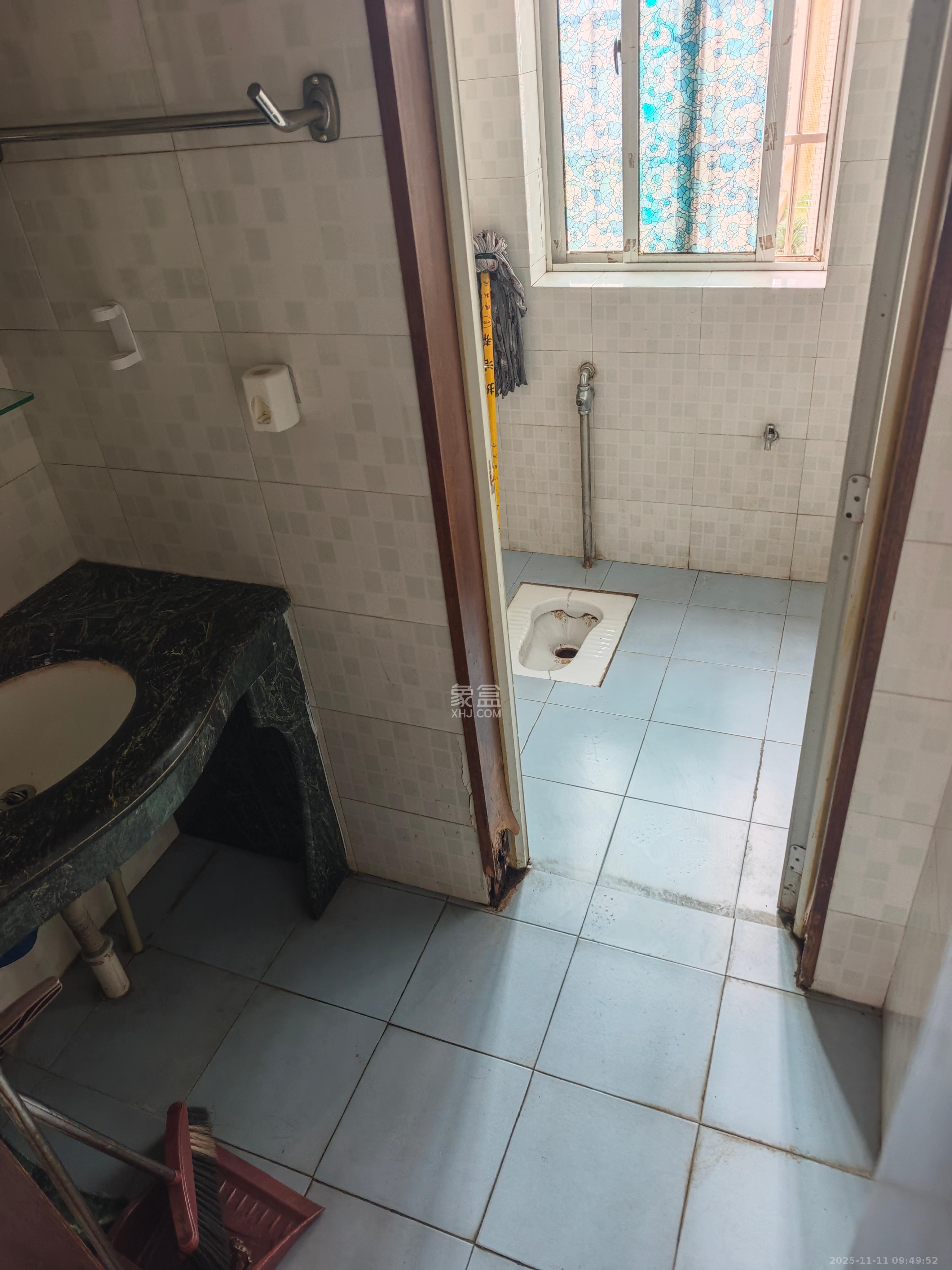 麓谷雅园  2室1厅1卫    2100.0元/月室内图