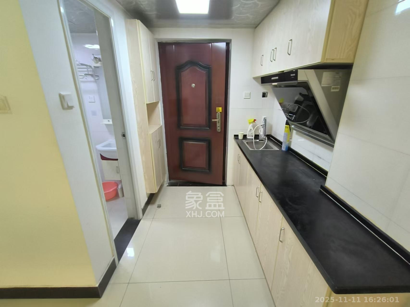 钱隆樽品(一、二、三期)  1室1厅1卫    1350.0元/月室内图