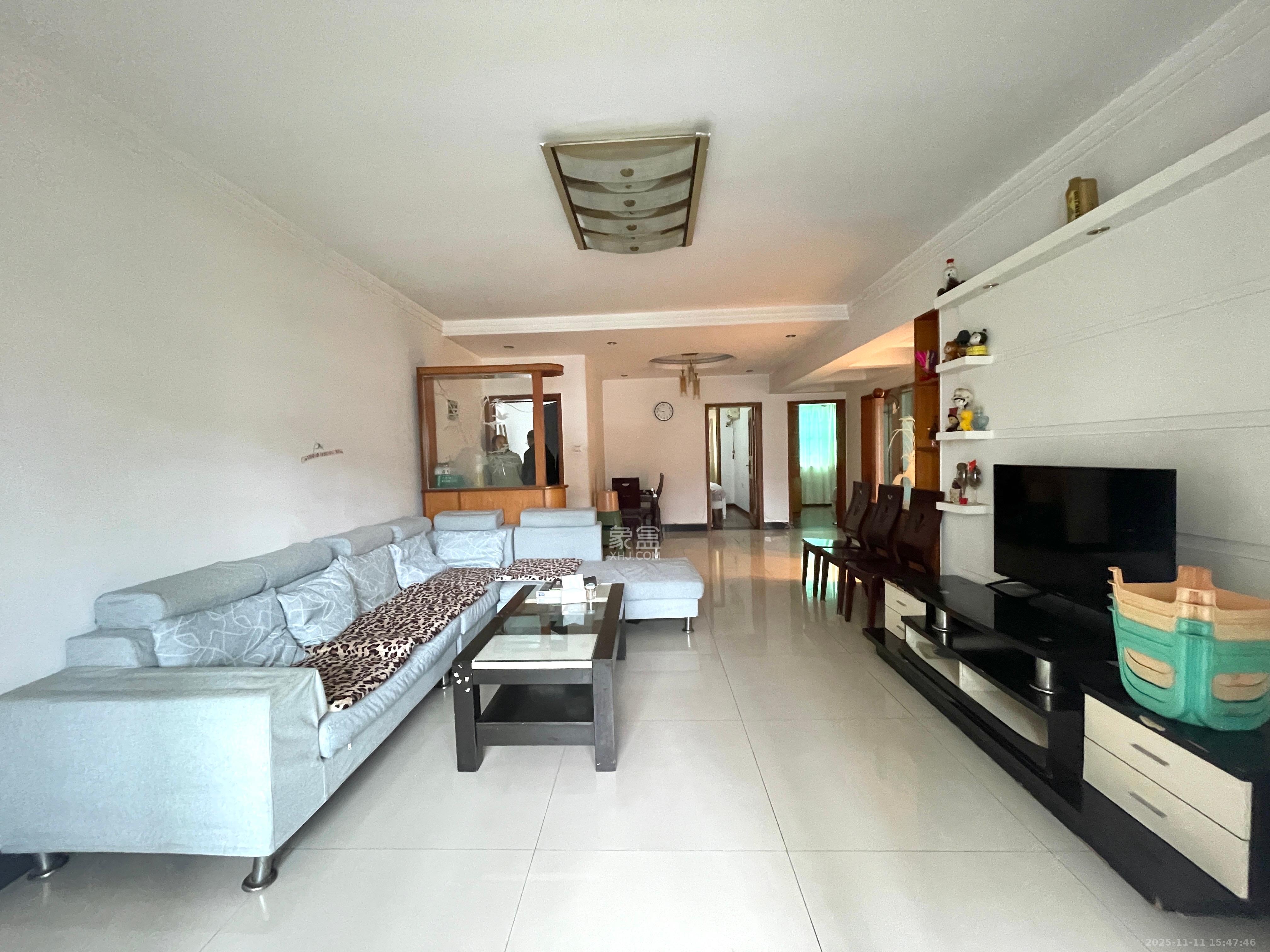 湖开小区（湖南开关厂宿舍）/南大桥社区  1室2厅1卫    1500.0元/月