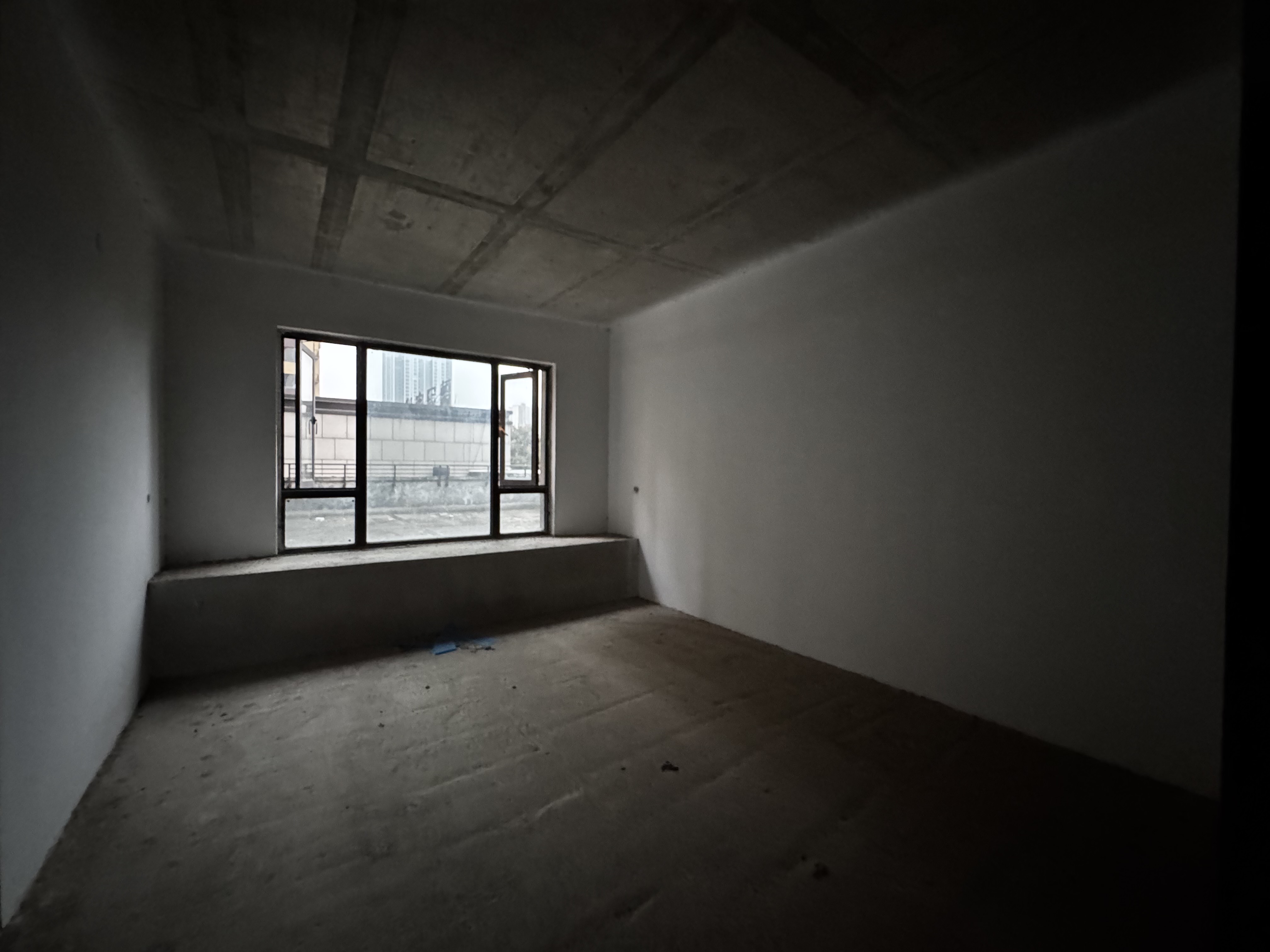 融冠蜜城 4室2厅2卫 128.0万 融冠蜜城 4室2厅2卫 128.0万客厅