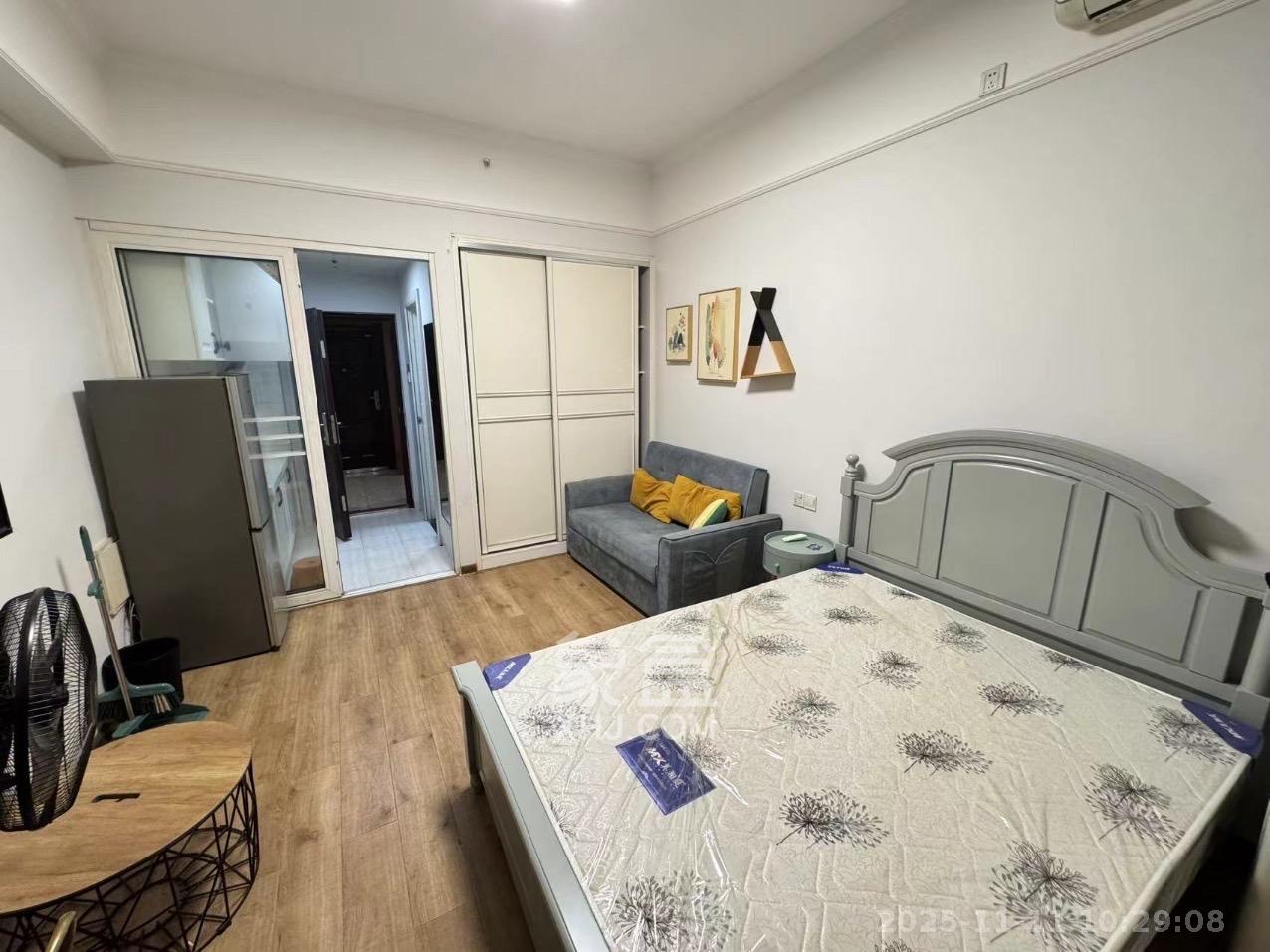 洋湖时代  1室1厅1卫    1200.0元/月室内图