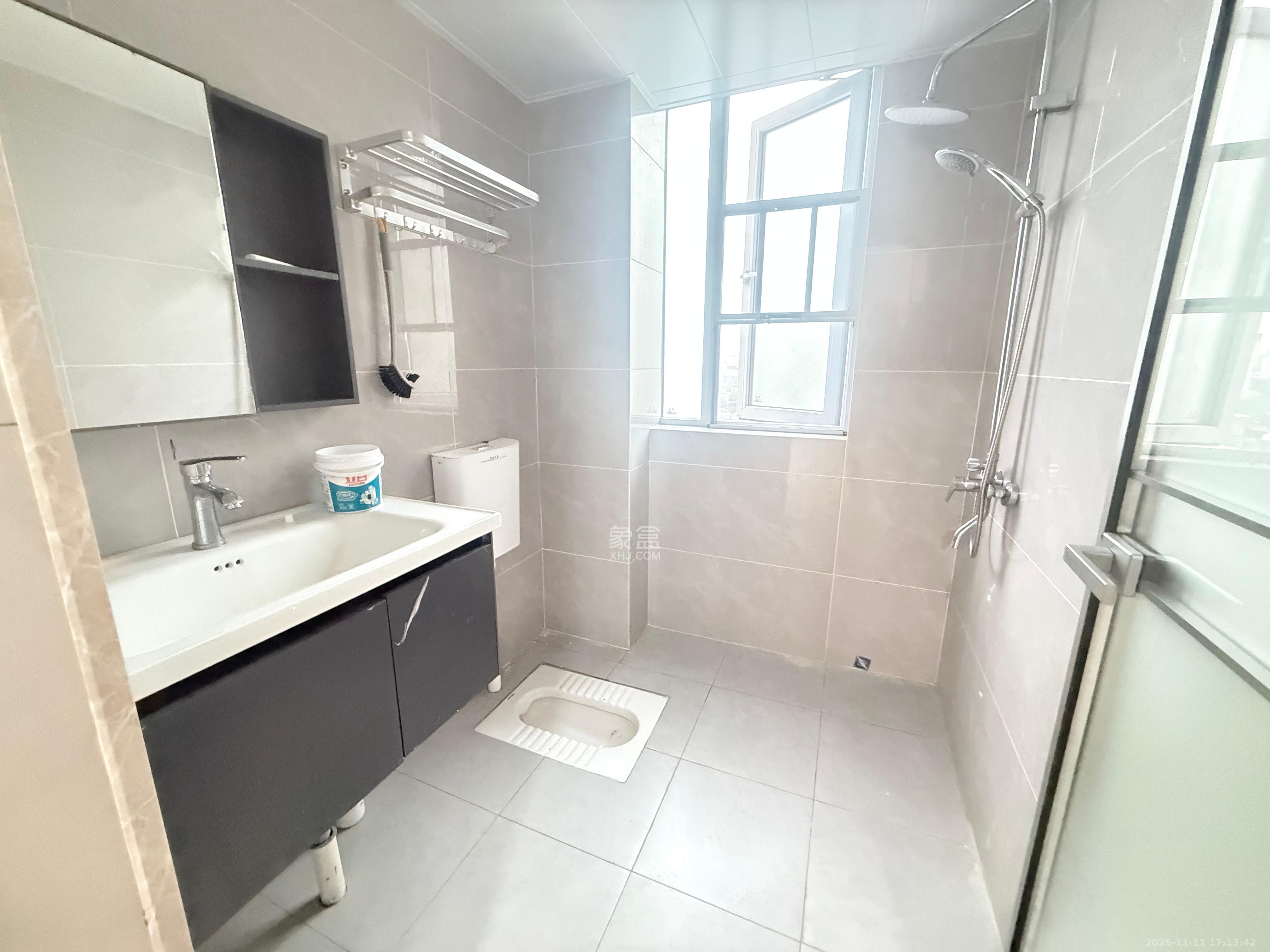 新宇东升家园 2室1厅1卫 1800.0元/月 新宇东升家园 2室1厅1卫 1800.0元/月室内图