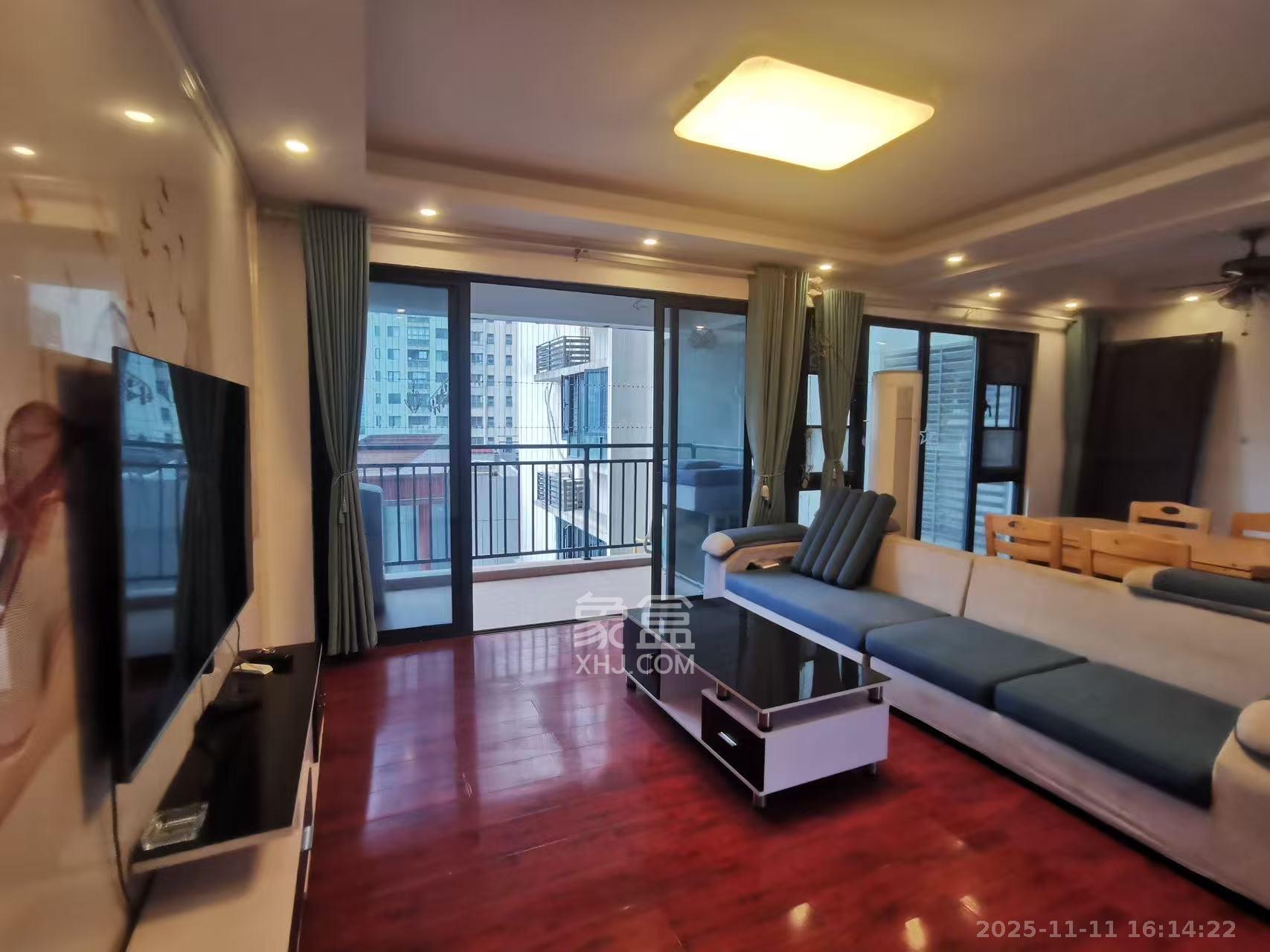 好莱城(弘德西街) 4室1厅1卫 2800.0元/月 好莱城(弘德西街) 4室1厅1卫 2800.0元/月室内图