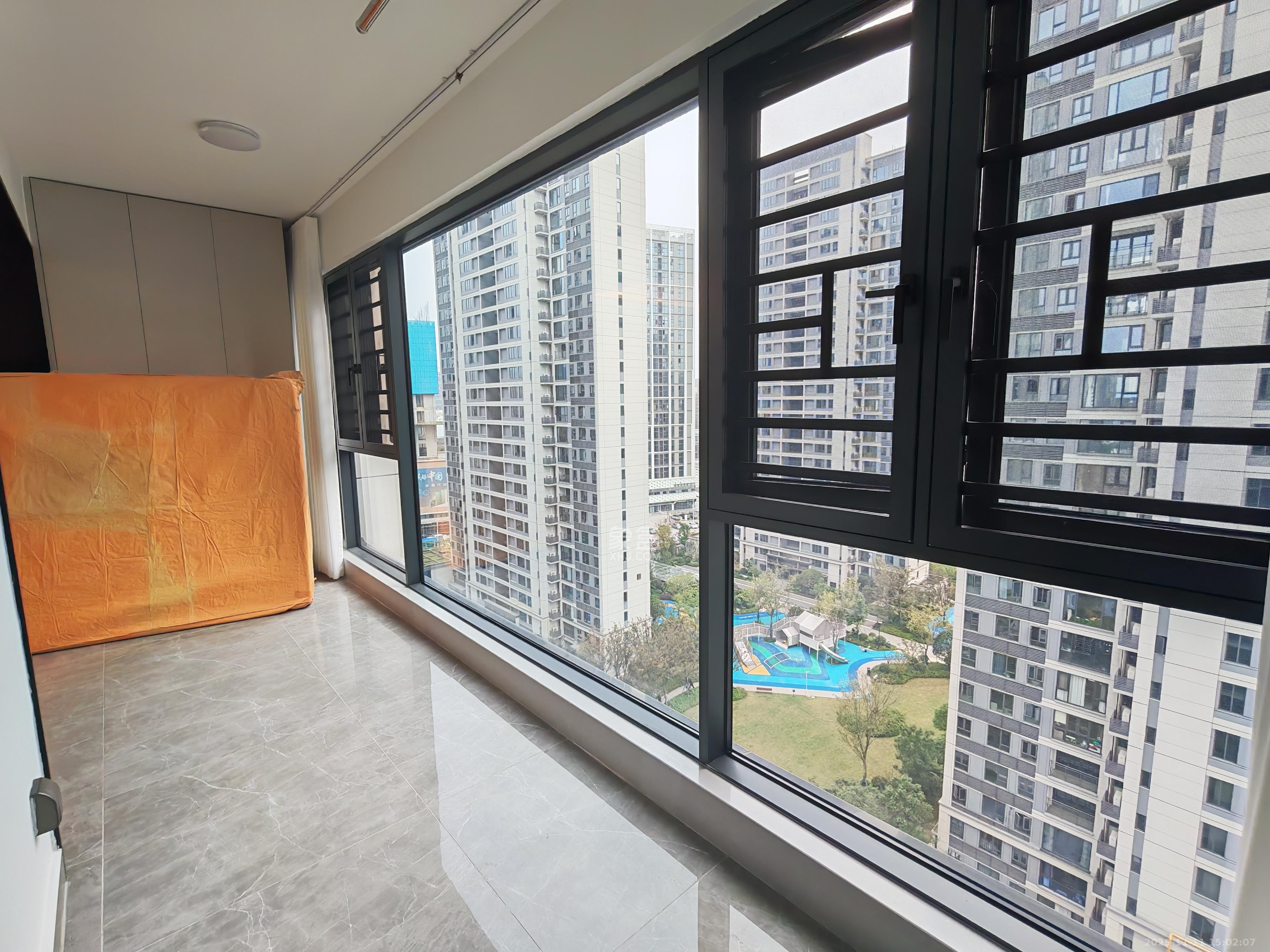 卓越洋湖晴翠  4室1厅1卫    4000.0元/月室内图