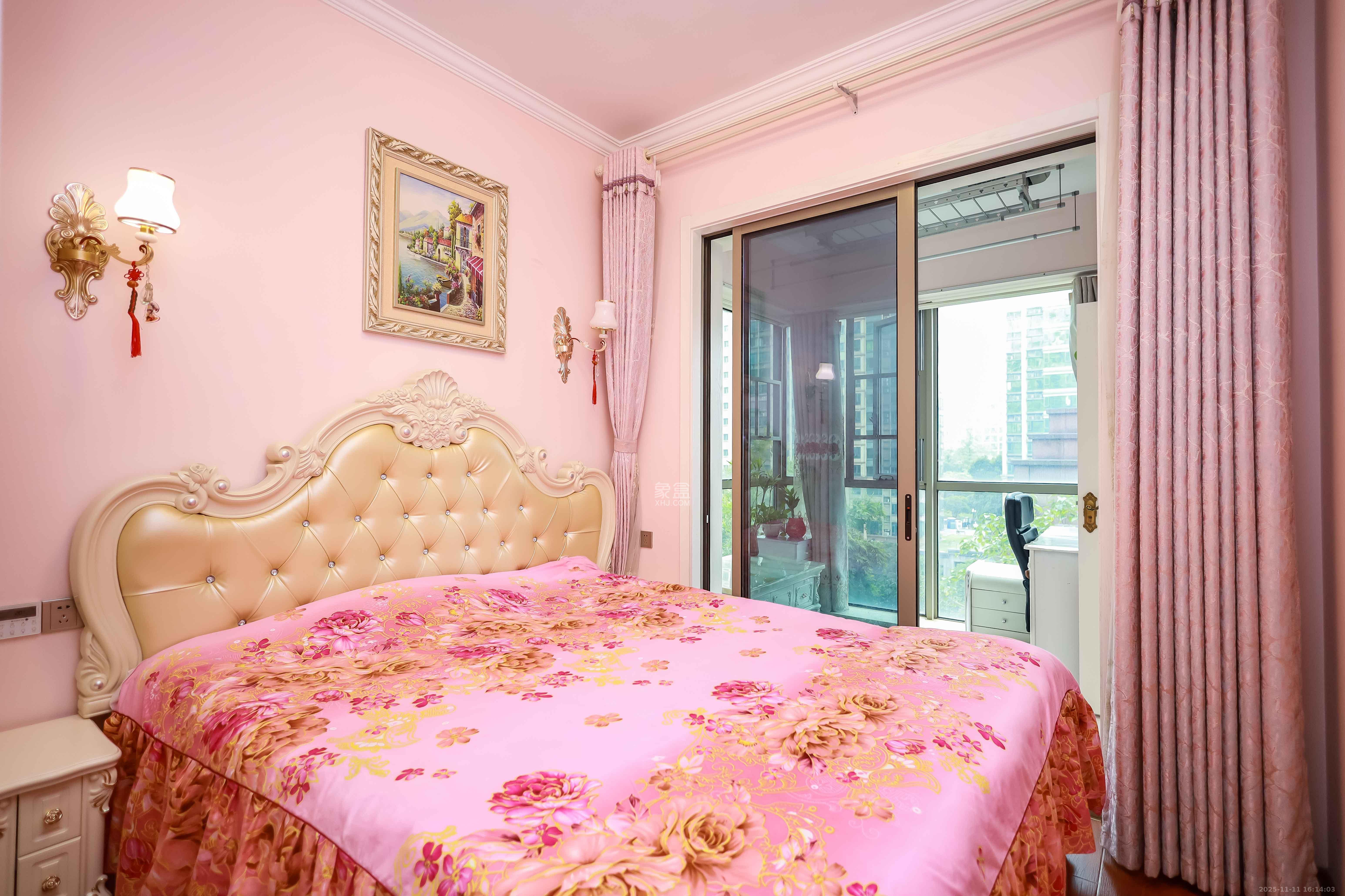 万象府台  3室2厅2卫    238.0万卧室