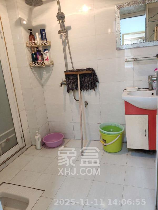 山水湾  2室2厅1卫    1600.0元/月室内图