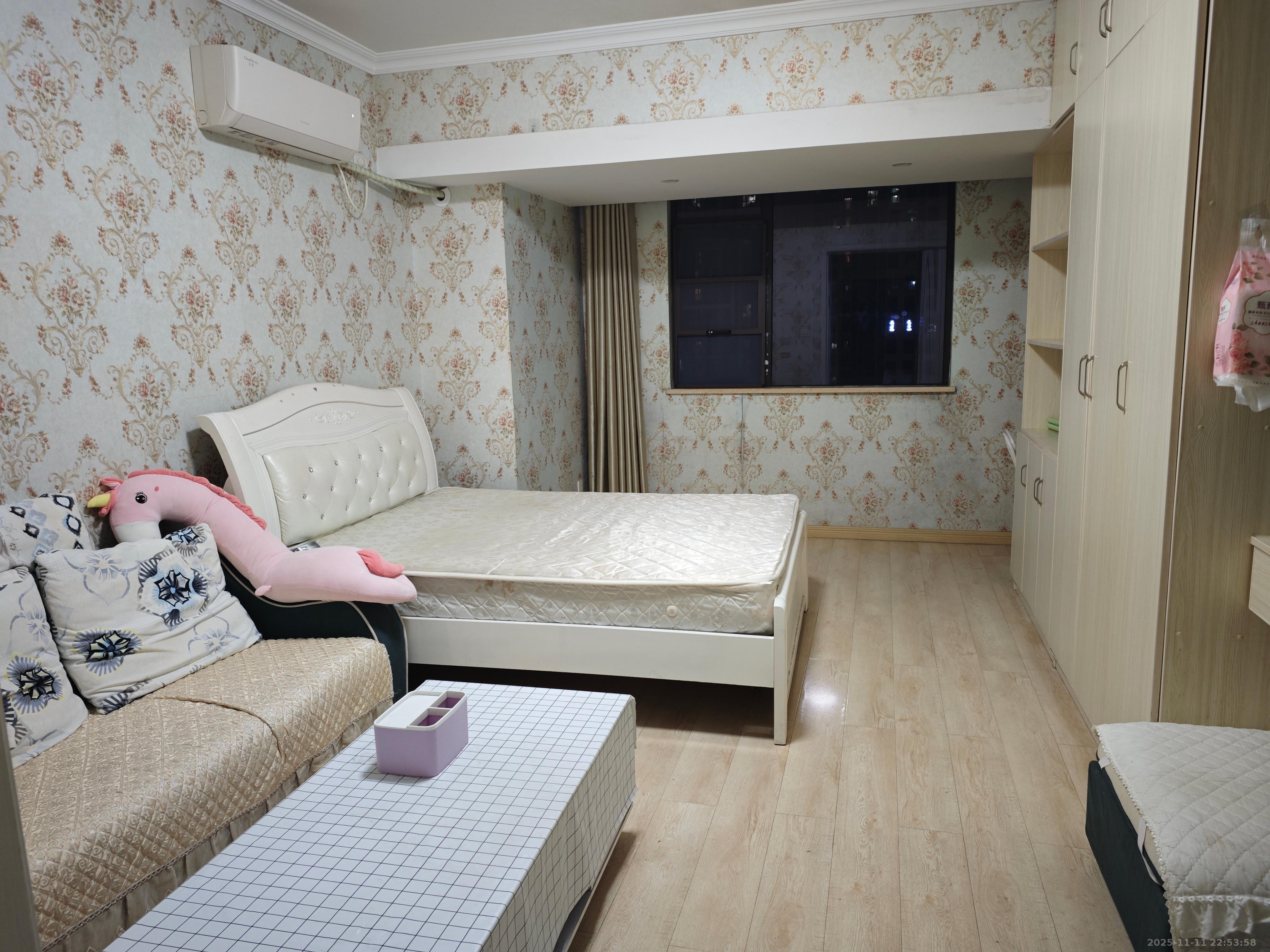 五江天街北区  1室1厅1卫    1300.0元/月室内图