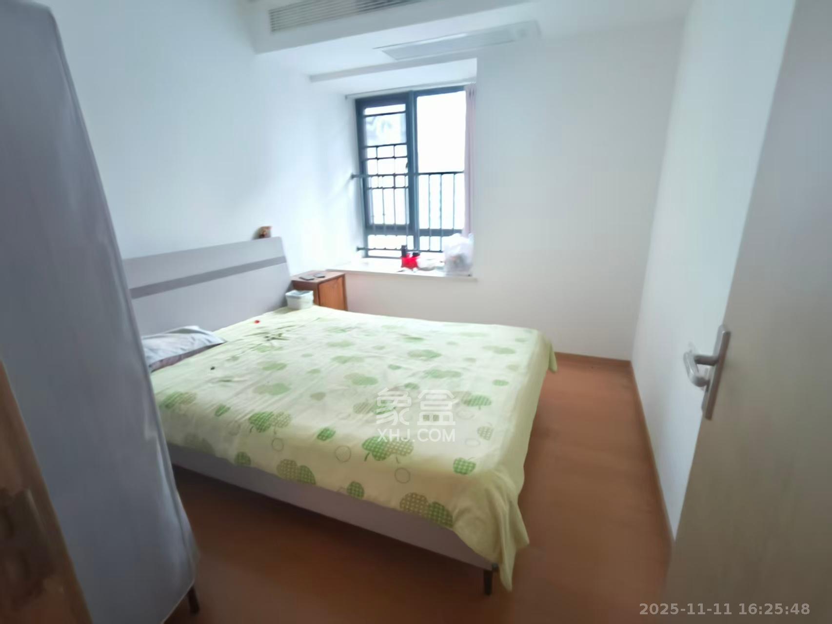 清控湖山雅居南区  3室2厅2卫    2600.0元/月室内图