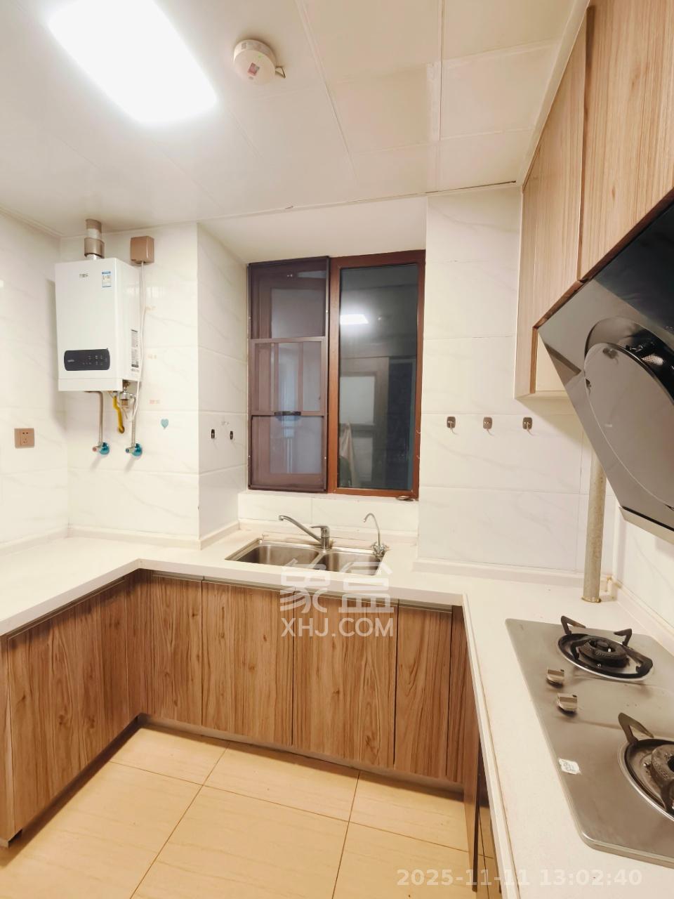 碧桂园星城首府  3室2厅2卫    2500.0元/月室内图