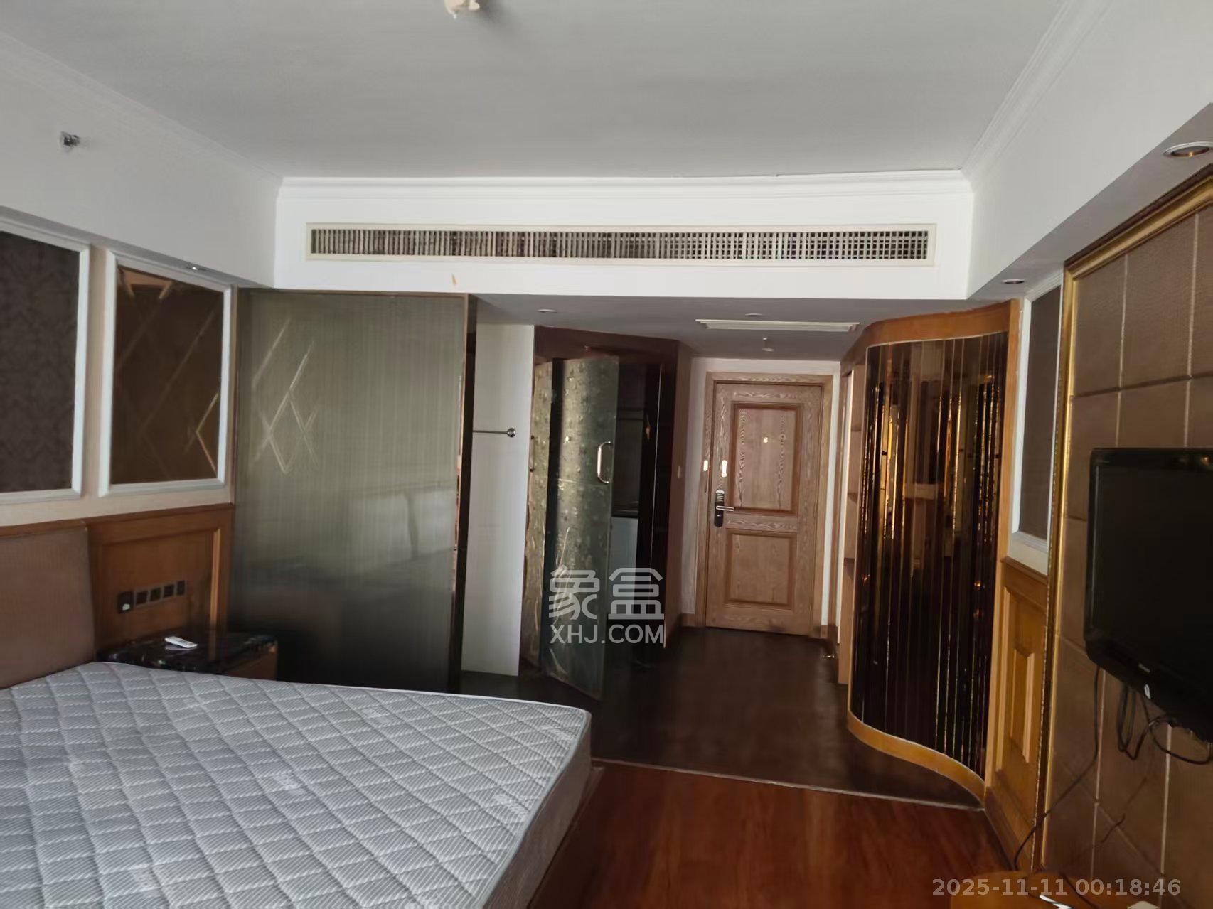 三重星都心  1室1厅1卫    2000.0元/月